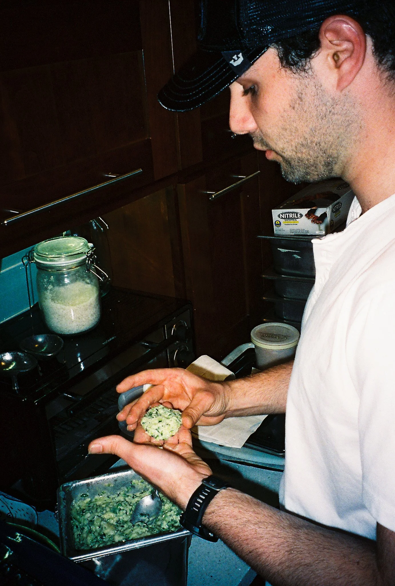 Copy of R1-03972-0033.jpg