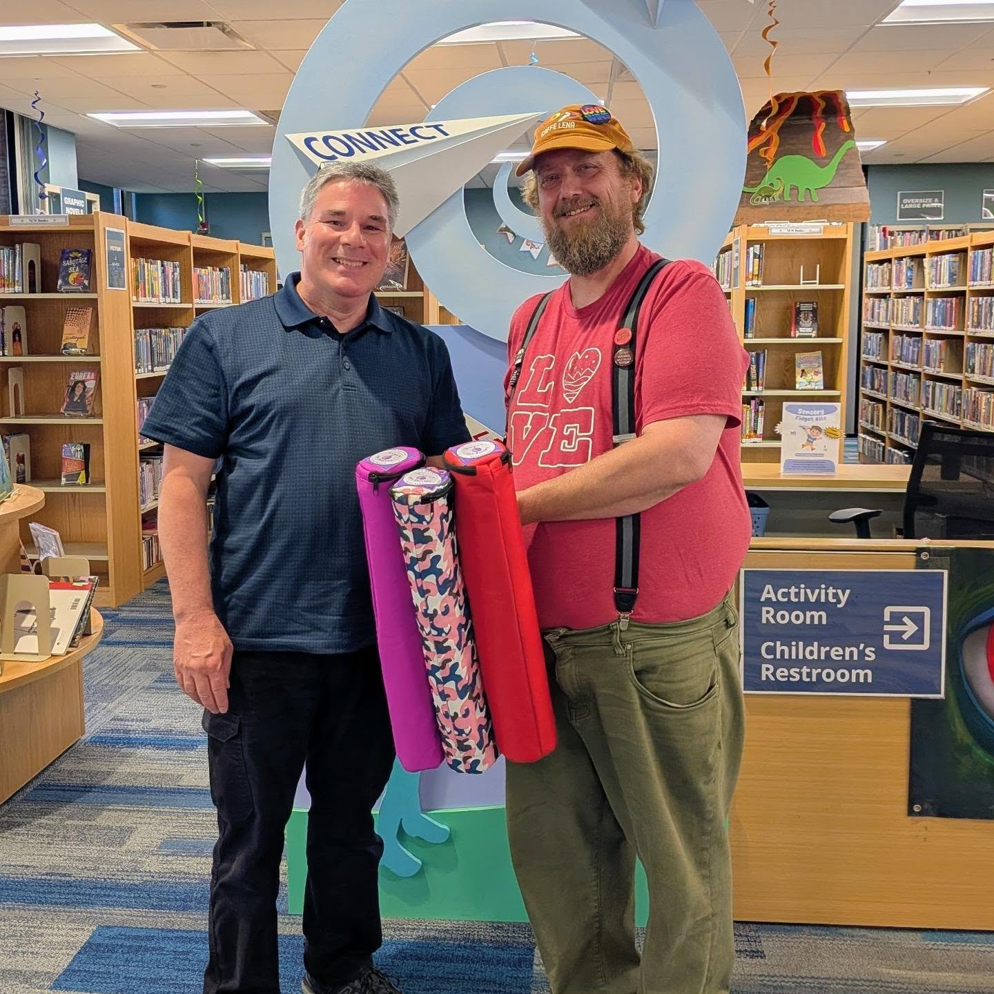 Finished a great series of community chess clubs tonight! Got to donate 3 chess sets to @colonielibrary too!
#chess #colonieny #steam #lettingoffsteam #stemeducation