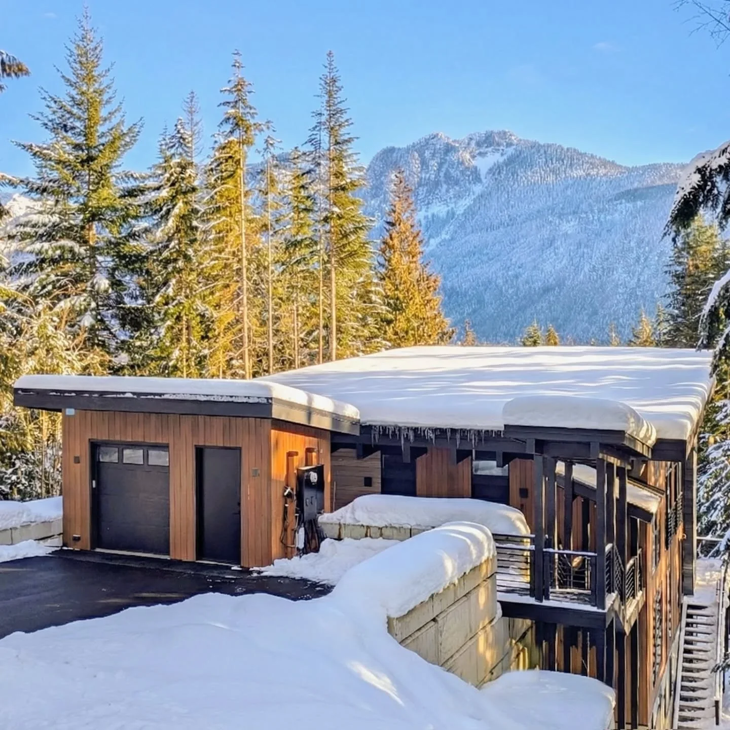 Perched on the side of Mount Hyak and overlooking the Cascades beyond.