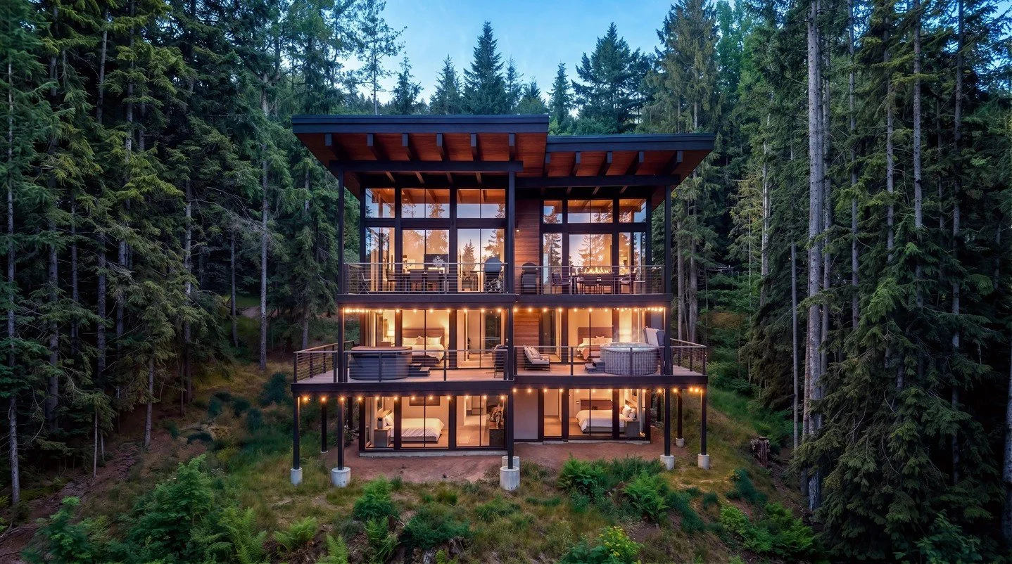 Count down the days! 🚲 On June 5th, we transition from ski-in/ski-out to bike-in/bike-out. Enjoy direct trail access right from the house at Hyak: your perfect summer basecamp. Ready to ride? Book your stay at The Mountainside House today! #Snoqualm