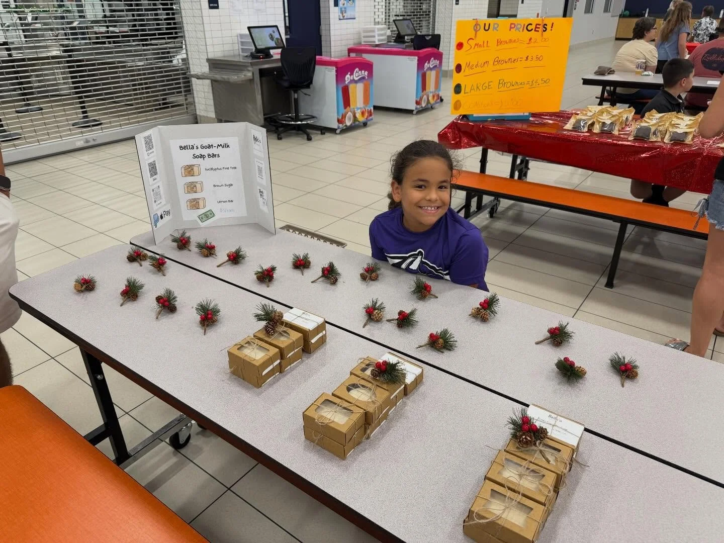 What a wonderful day at our school&rsquo;s STEAMart today! 🎄🎉

#bellashandmade #handmadesoaps #steameducation #kidentrepreneur