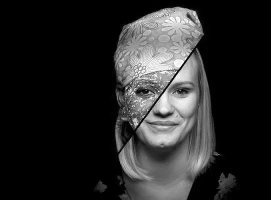 WOMAN, porter la voix de 2000 femmes à travers le monde