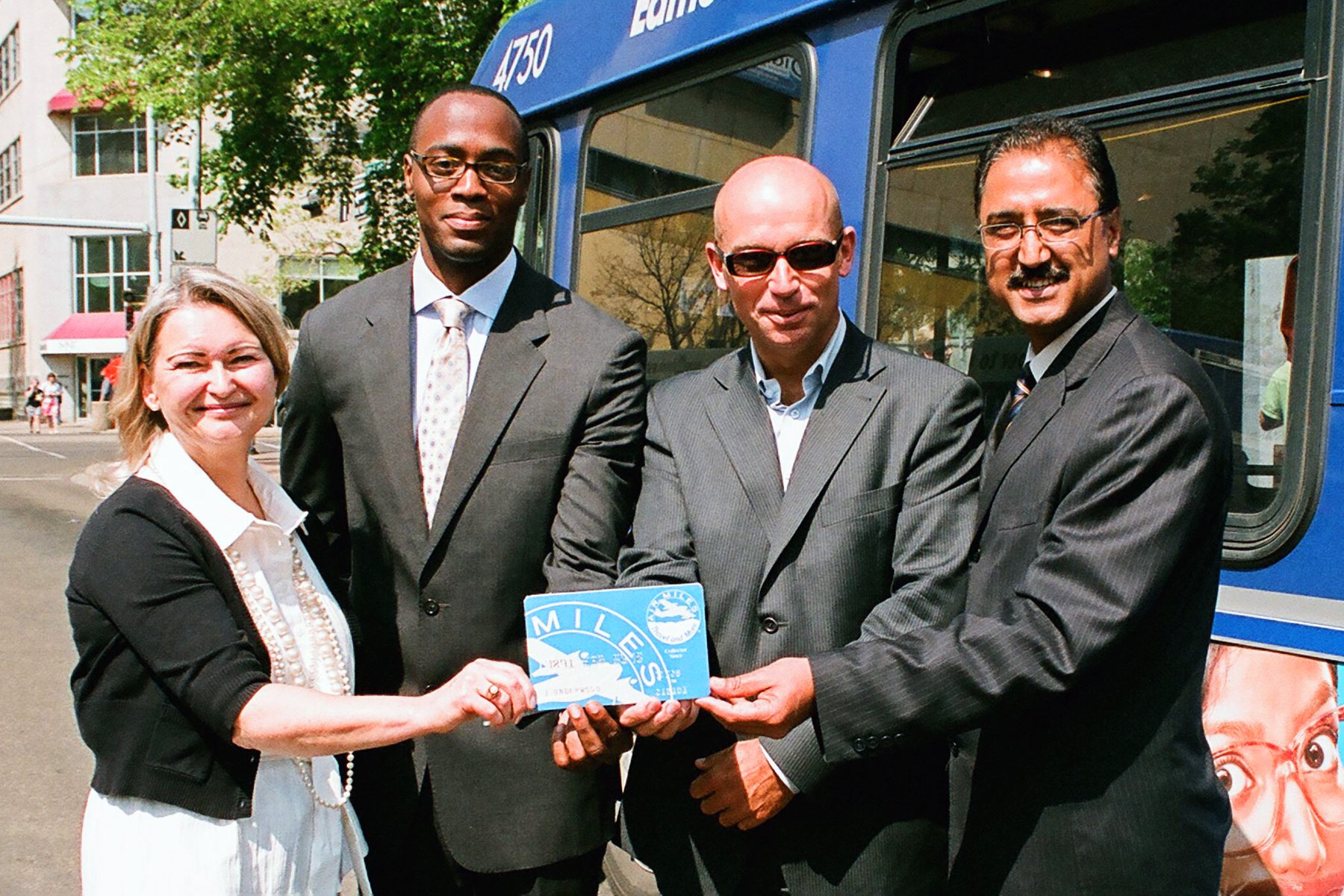 executives-ets-AM-launch.jpg