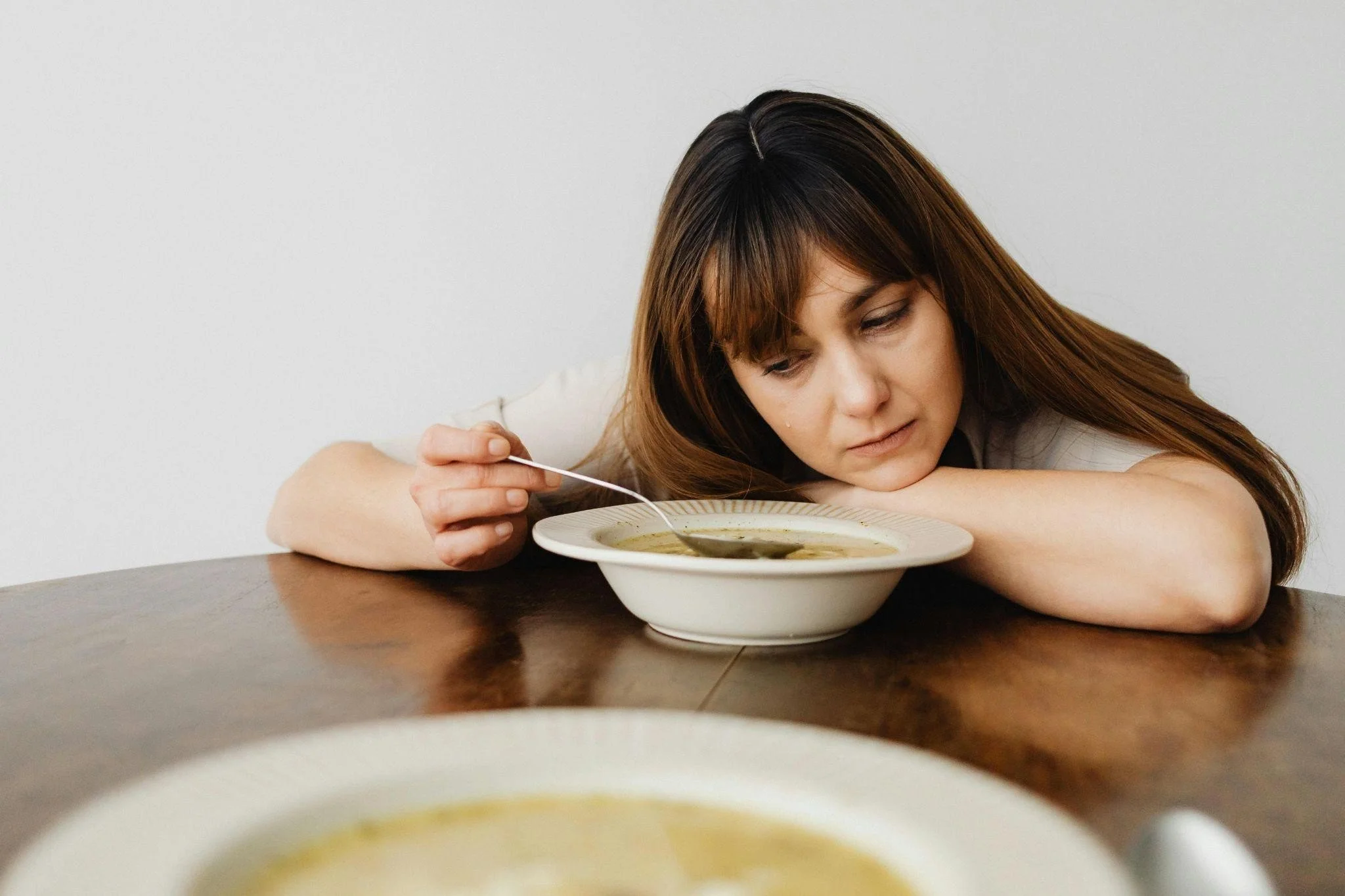 Why Am I Not Hungry? Postpartum Causes You Should Not Ignore