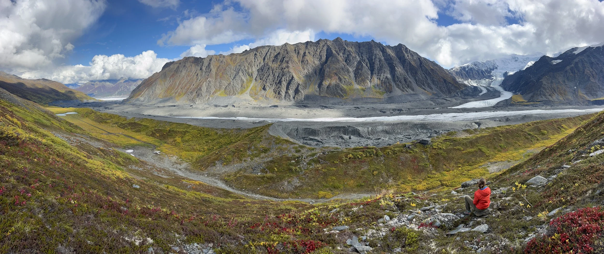Pano Hiking views solo hiker.JPG