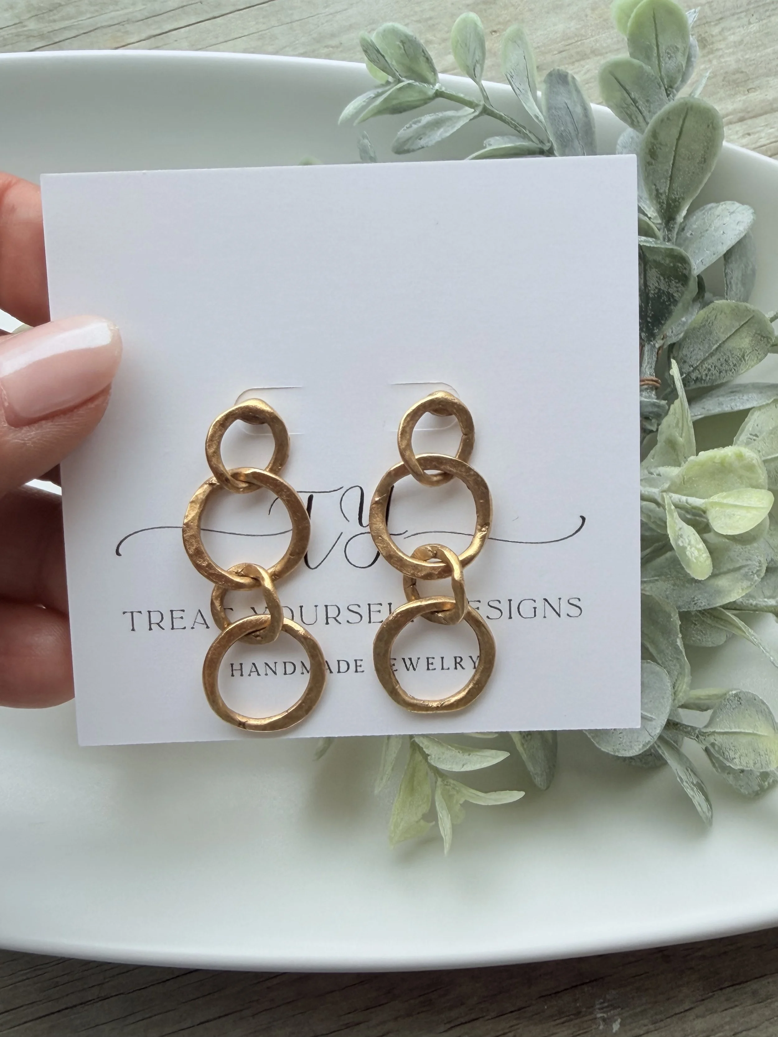 Dangling Interlocking Ring Earrings