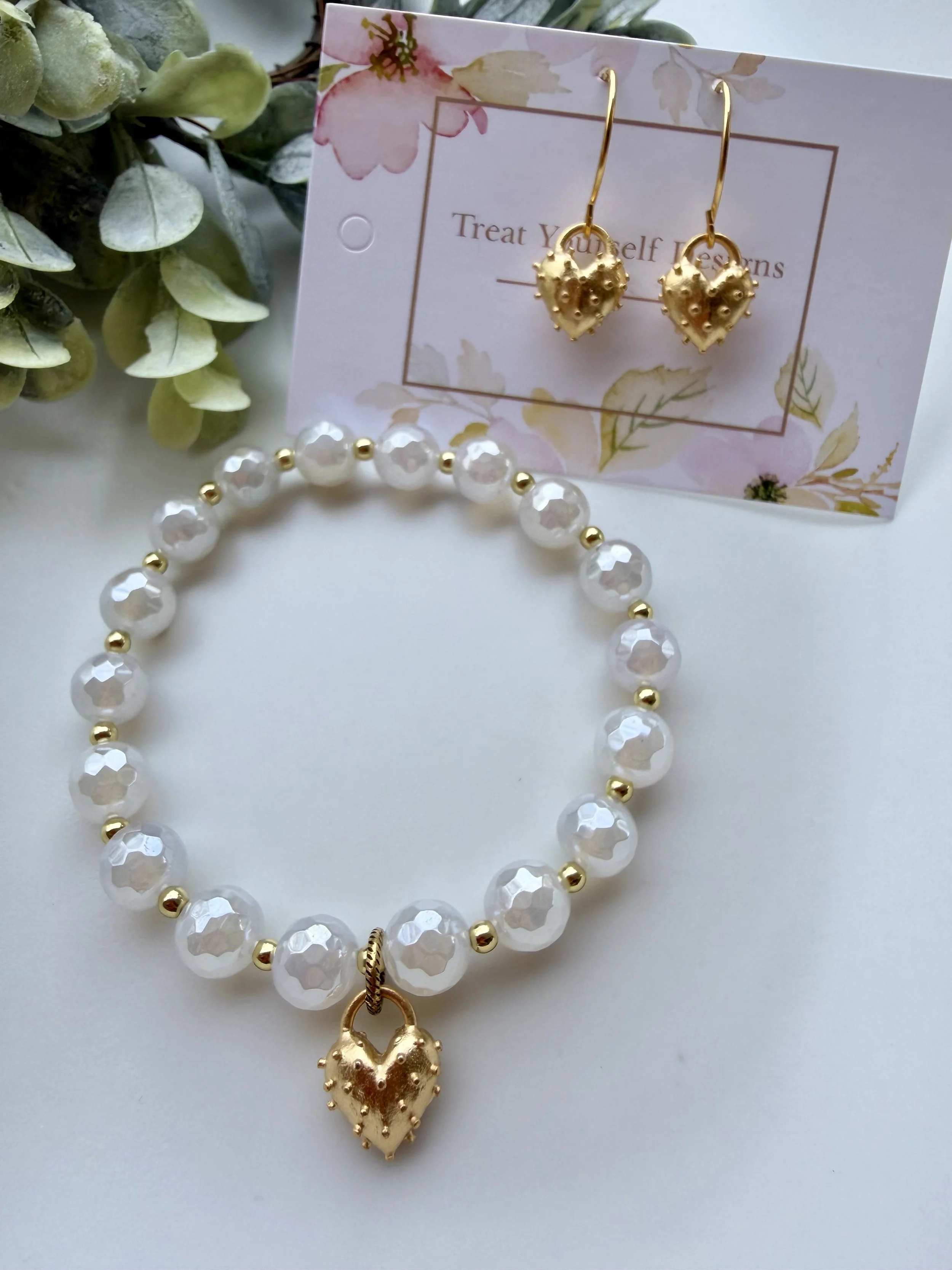 Natural Mystic Agate Beaded Bracelet with Gold Heart