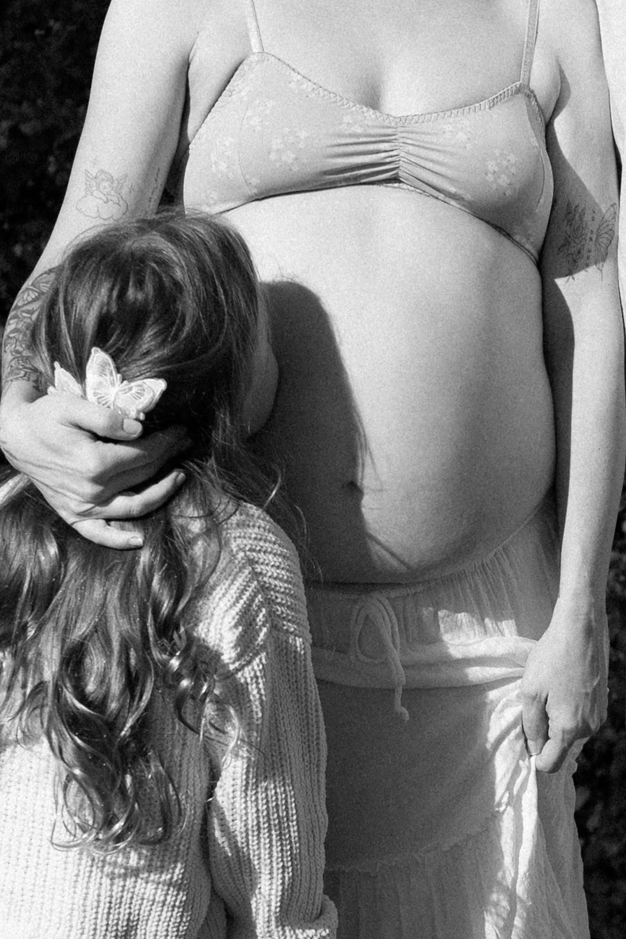 captured-by-rhe-bold-modern-cool-maternity-photographer-sydney-south-coast (7).jpg