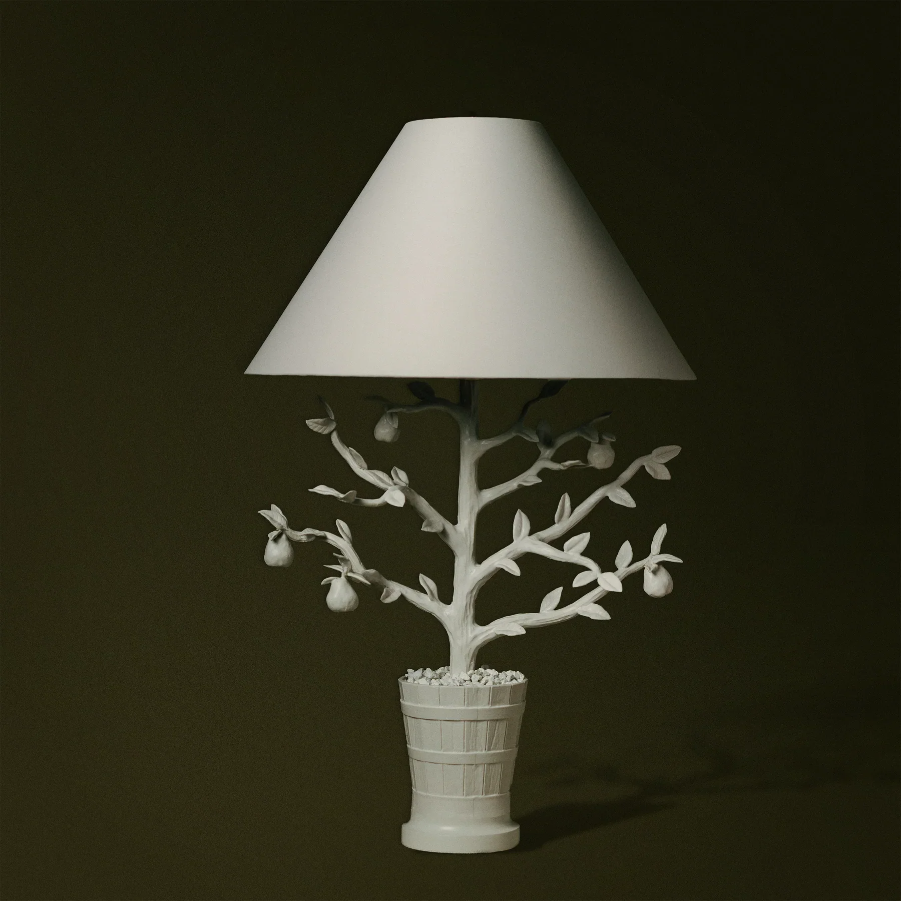 WW26_EspalierLamps-PearOff.webp