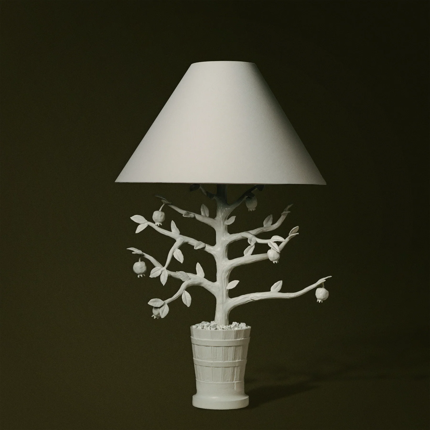 WW26_EspalierLamps-PomegranateOff.webp
