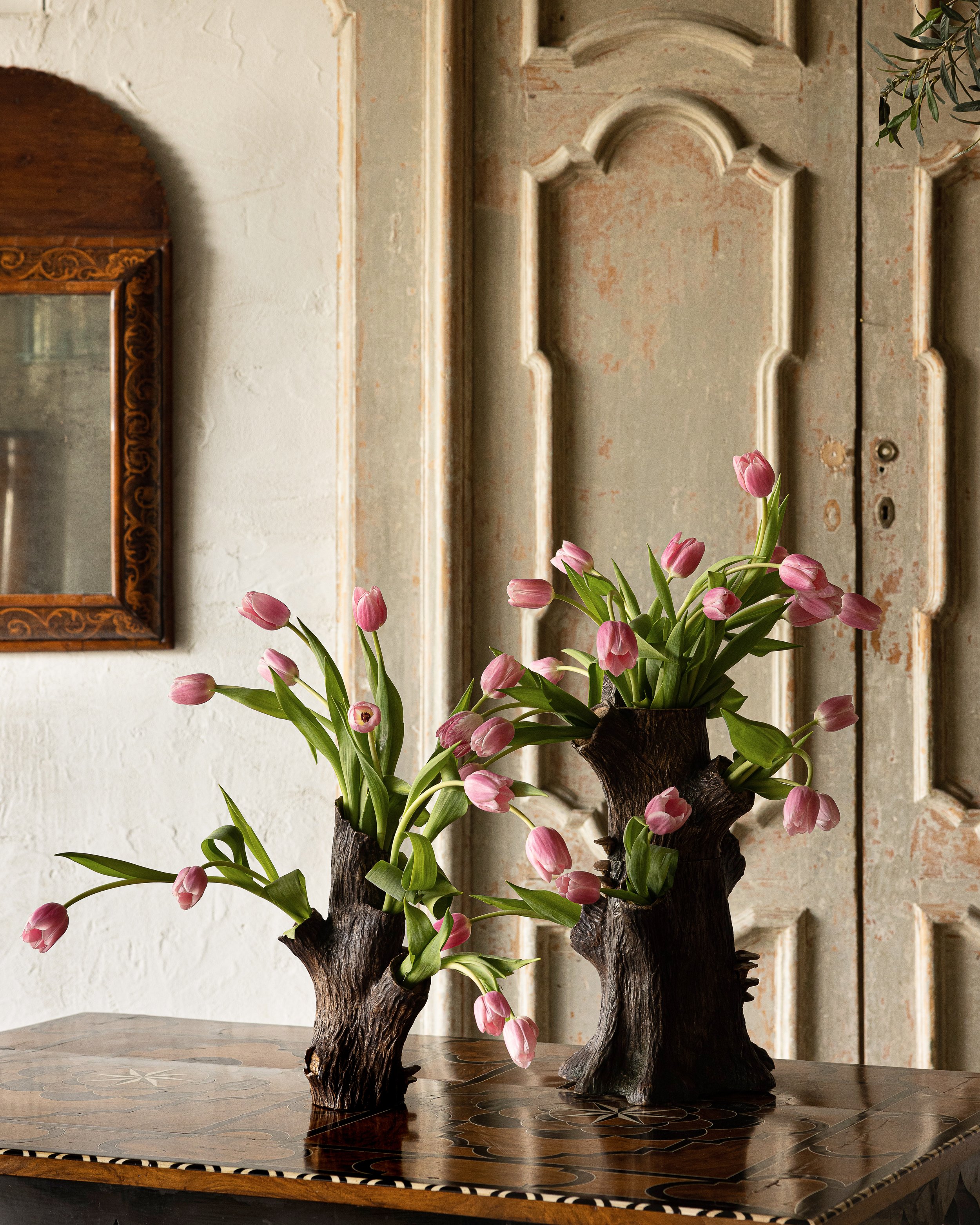 Faux Bark Three Piece Tulipiere