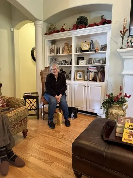 Squeeze Me by Carl Hiaasen_Dec_25.jpg