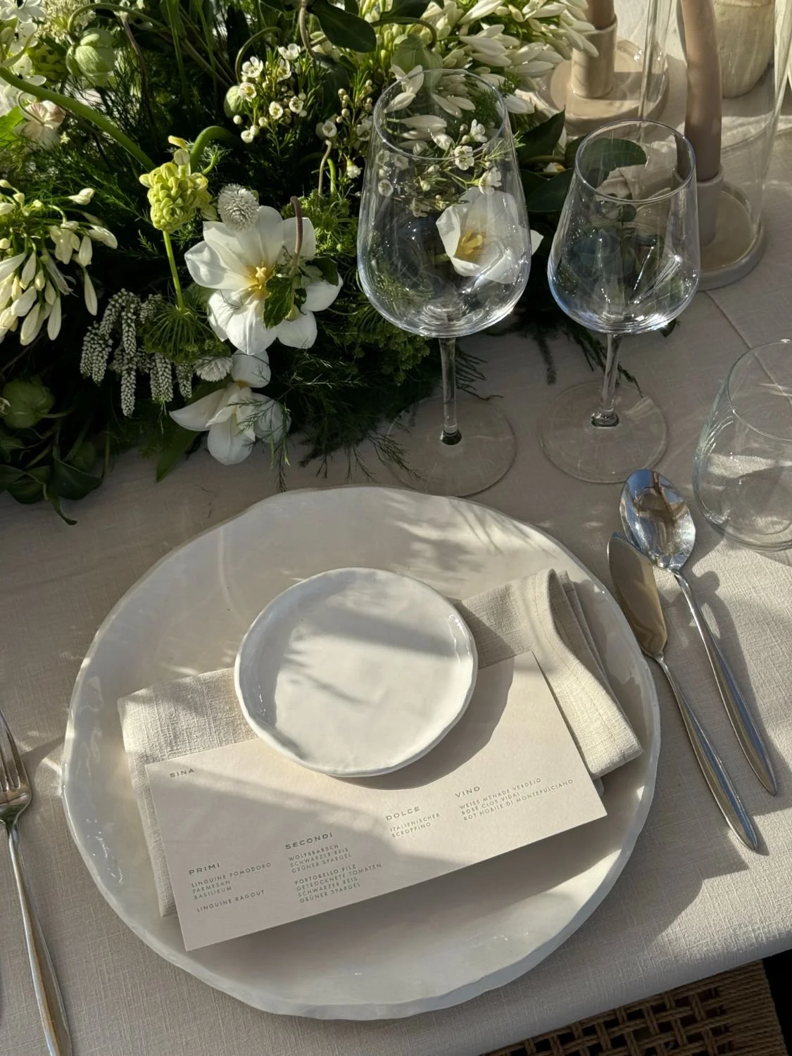 Closeup of wedding decor from Gourmet Gals catered wedding.