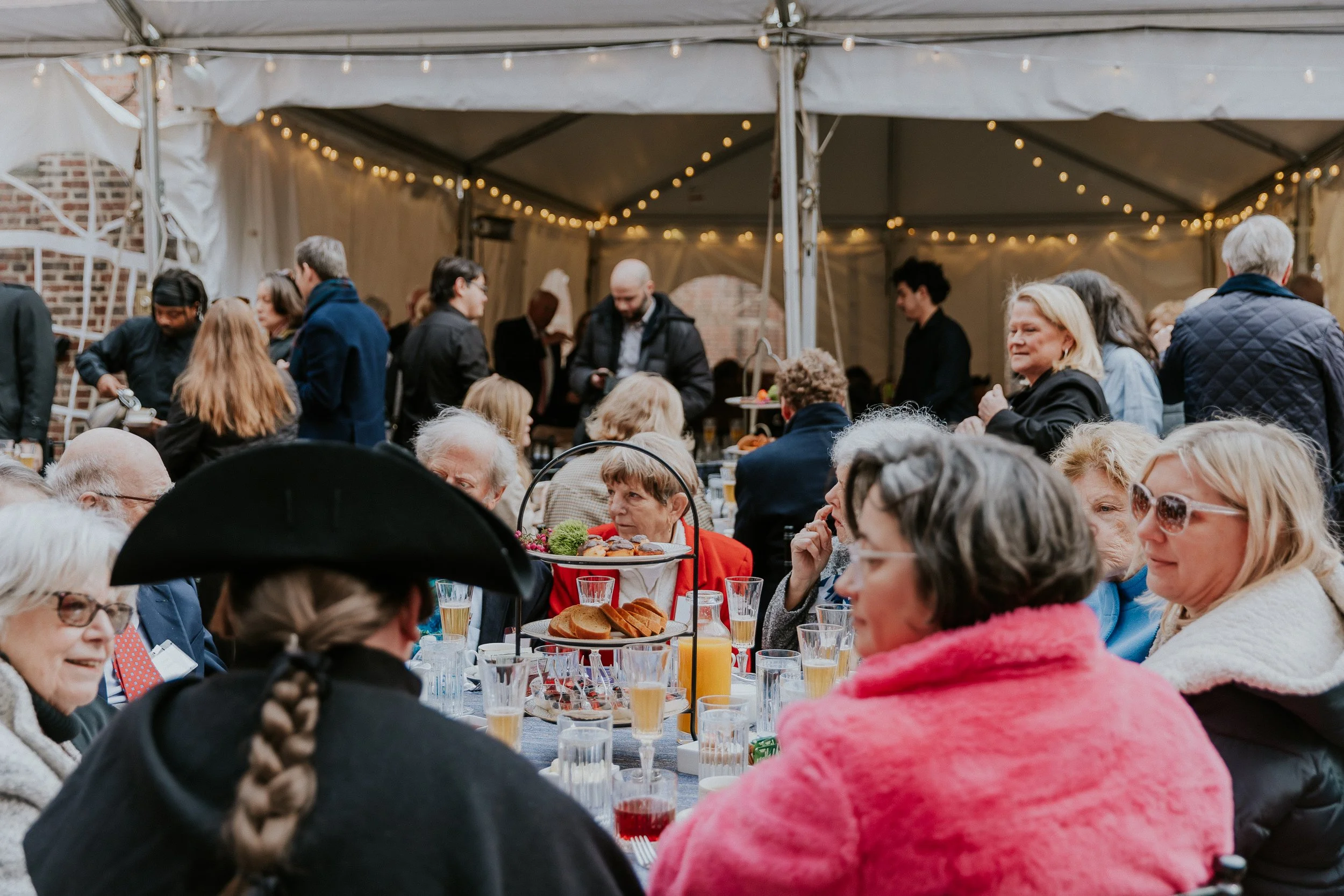 Lanterns & Luminaries