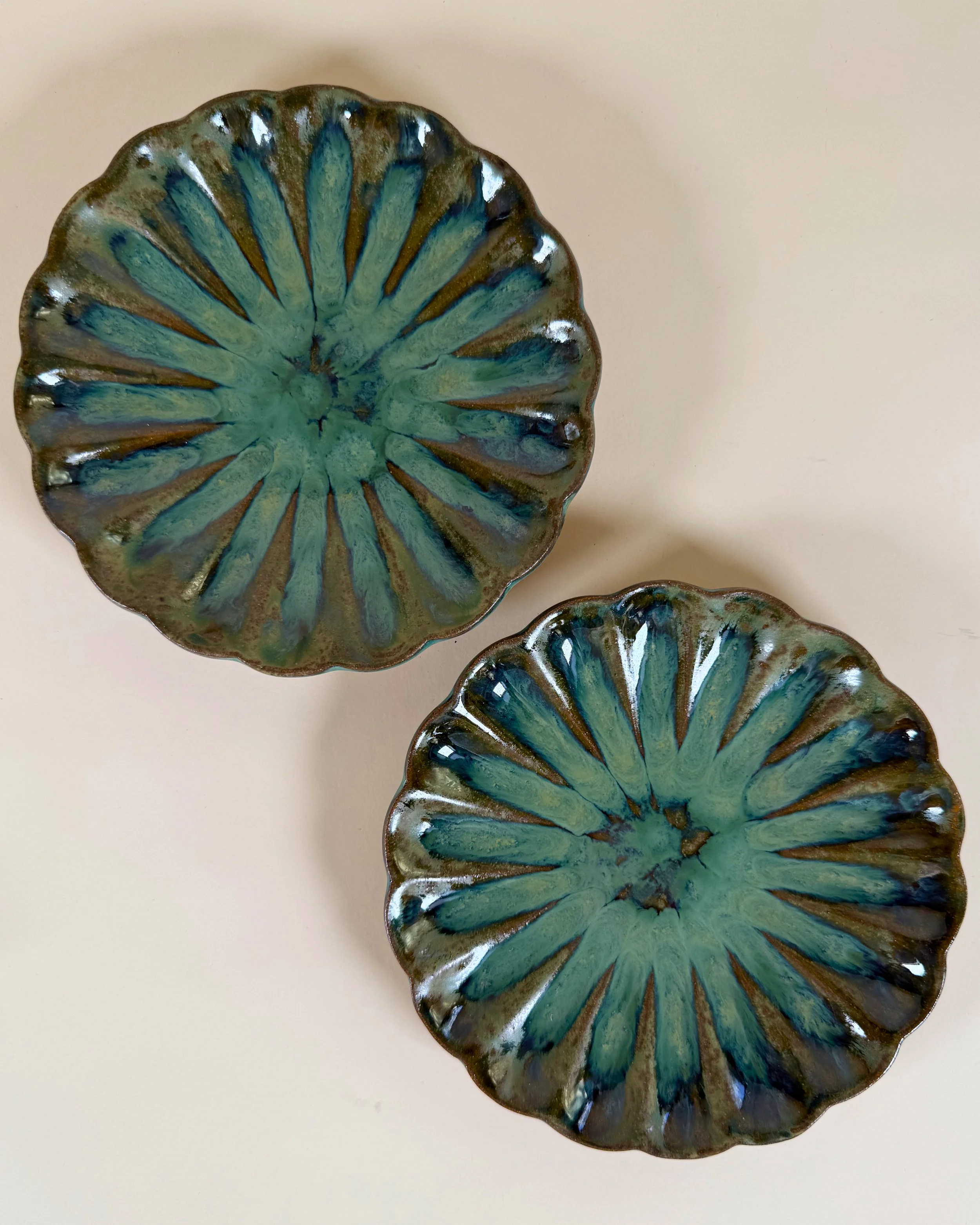 Scallop Plate in Green Lagoon (Small)1.jpg