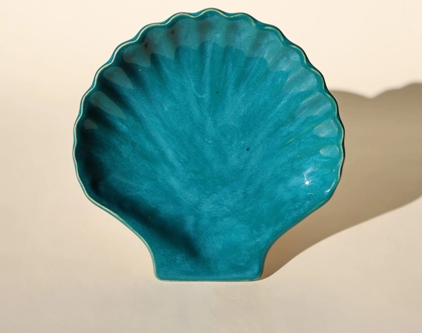 Shell Plate in Turqouise 1.jpg