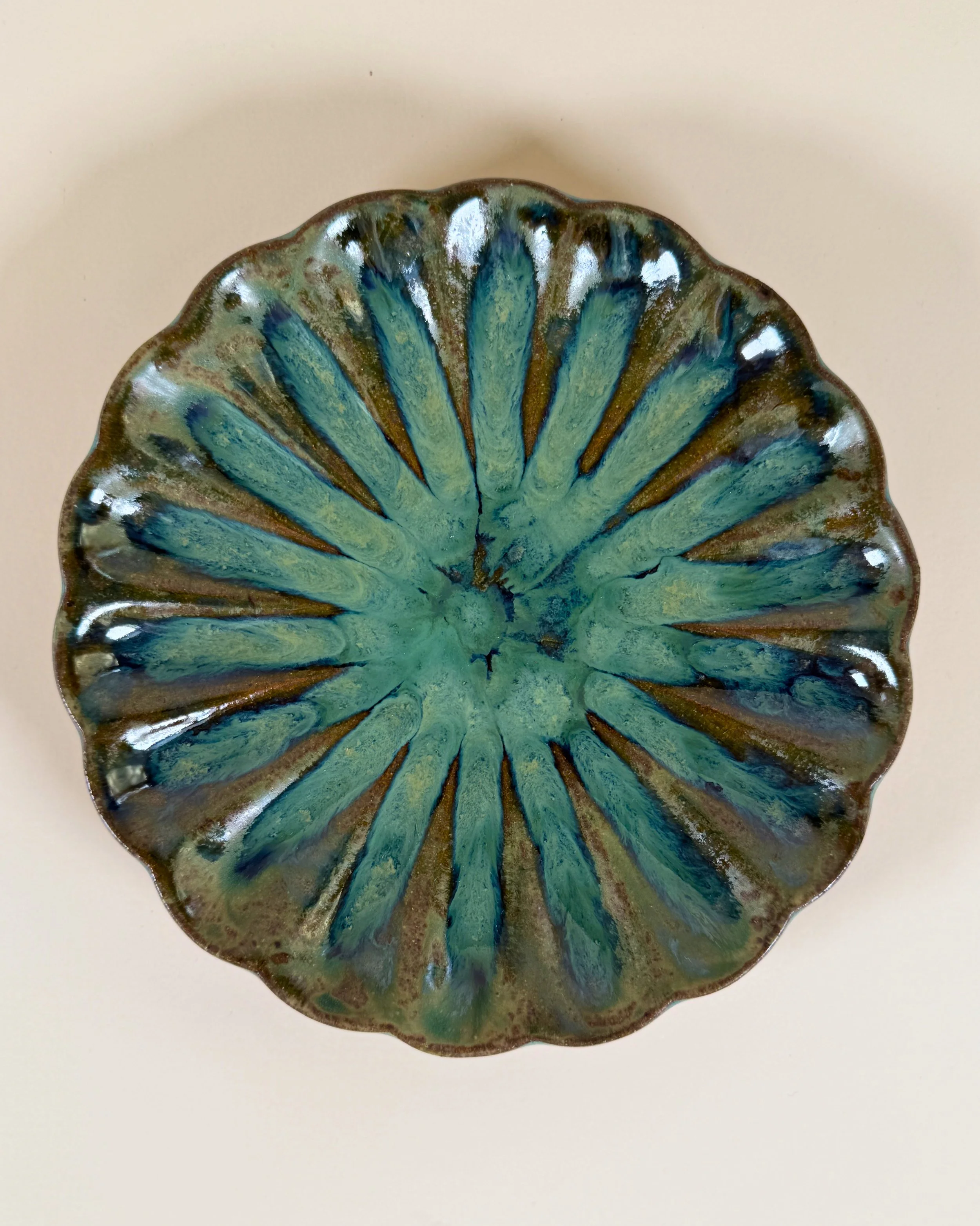 Scallop Plate in Green Lagoon (Small)