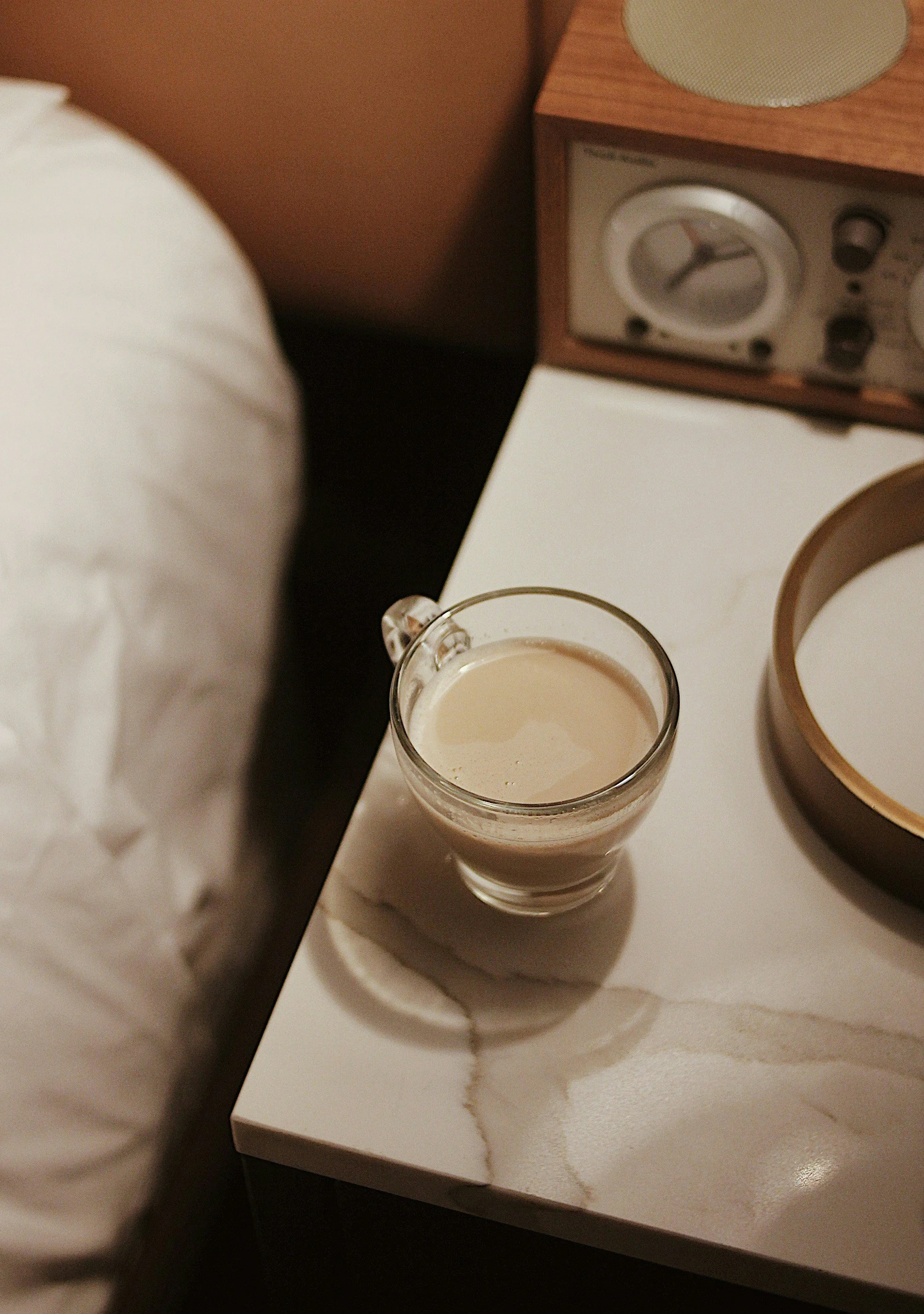 Sleeping on a Full Stomach: Helpful or Harmful?