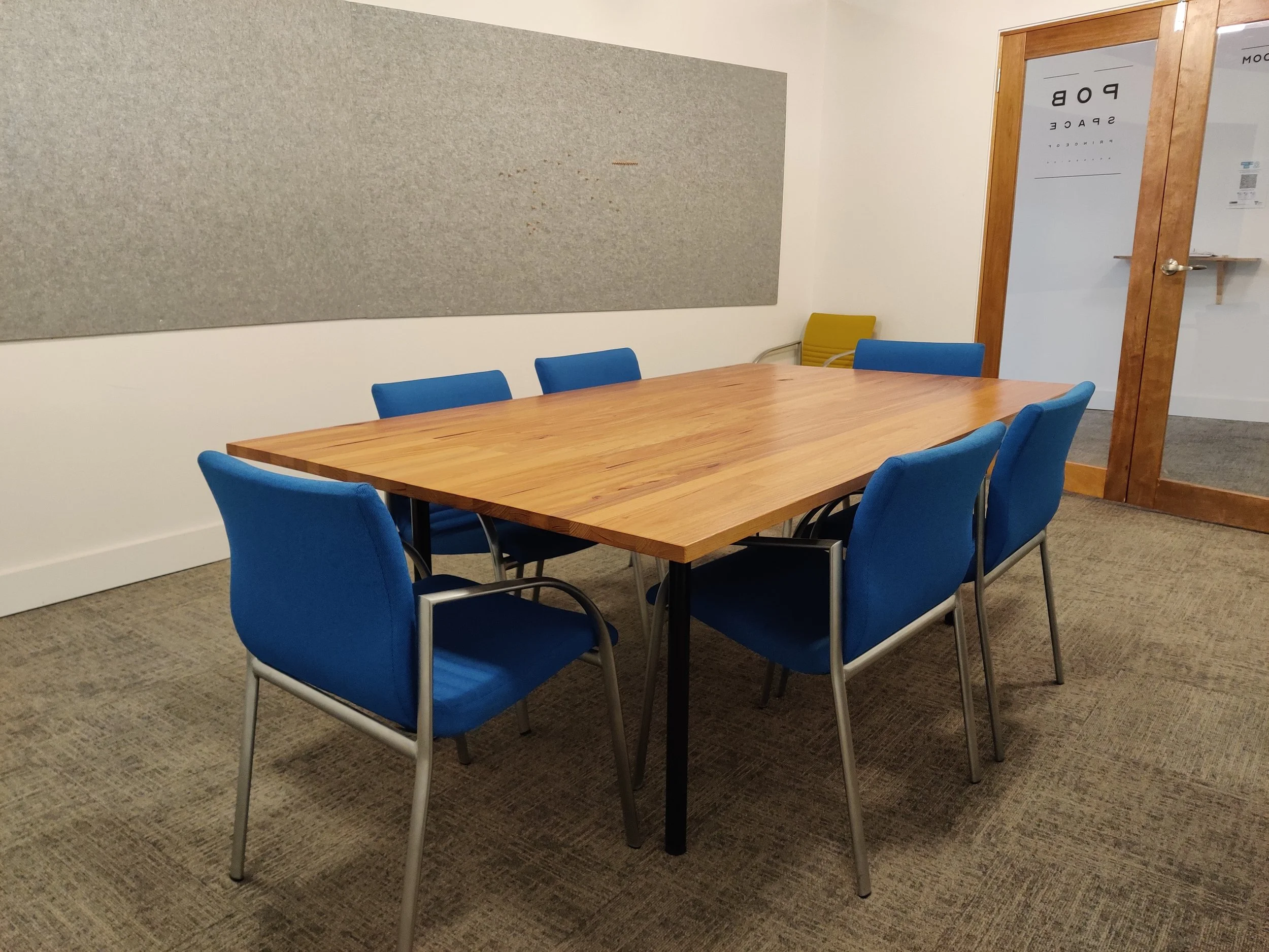 MeetingRoom (3).jpg