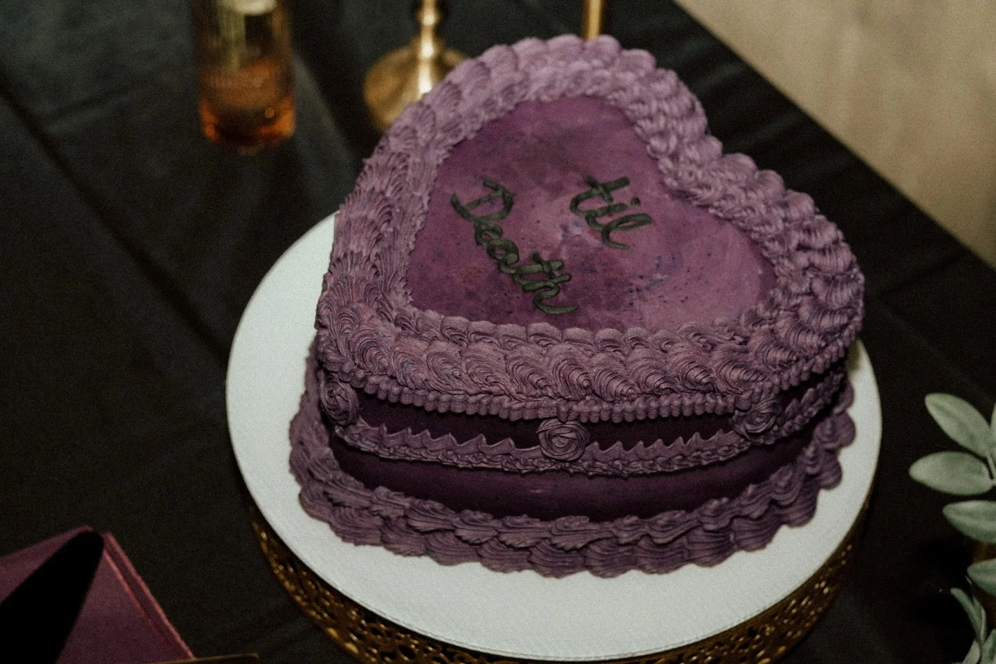 Not all love looks like a Hallmark card. This October wedding couple understood the assignment 
💜
#valentinesday #engagement #bayareaweddingcoordinator #moodywedding #tilldeath