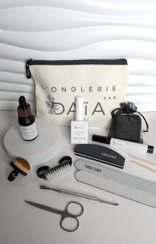 Trousse + Top coat.jpg