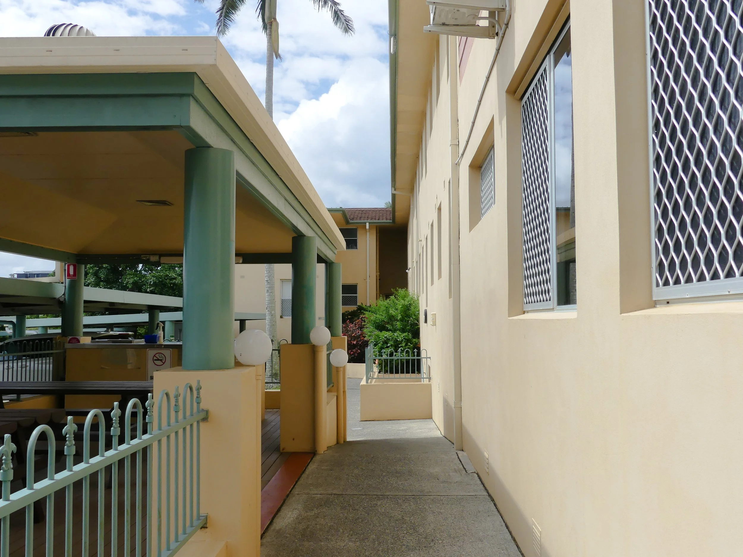 Building 2.jpg