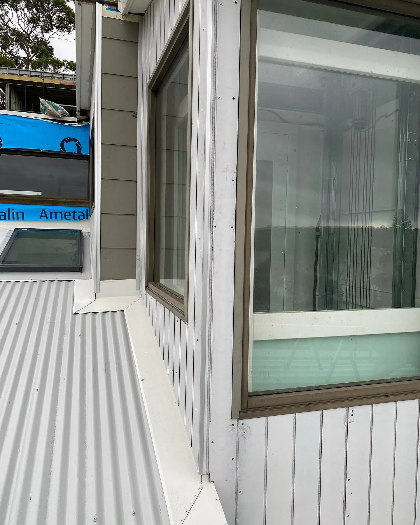 Roofing and cladding at Lilli pilli