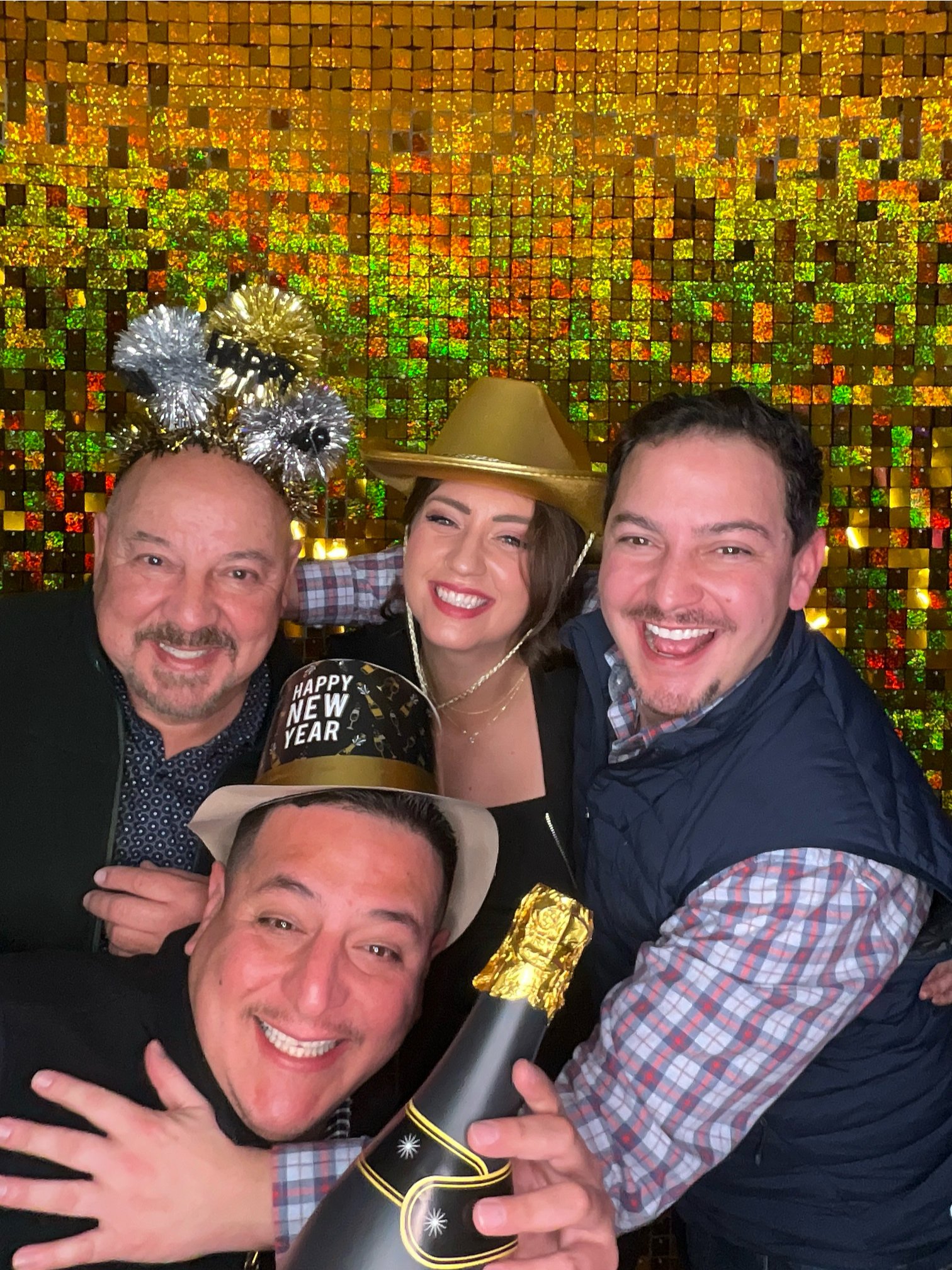 New_Years_Eve_2025_photo_20241231_Time-221257_69jtj7.jpeg