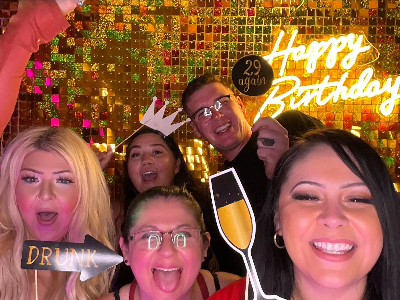 Selenas_30th_Birthday_photo_20241005_Time-221015_rsmnce.jpeg