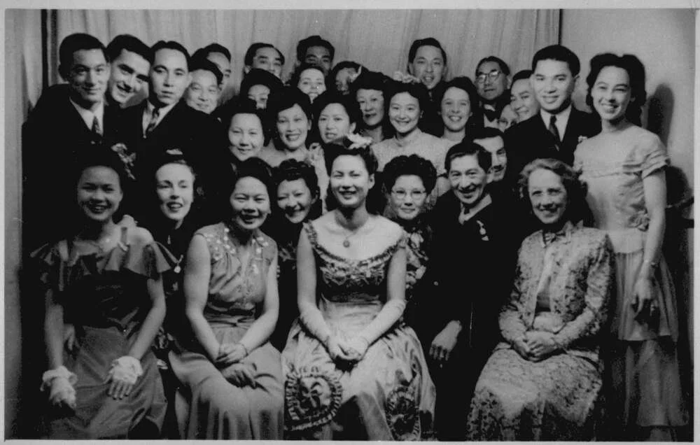 Article Recommendation - All Eyes on You by Grace Gassin.