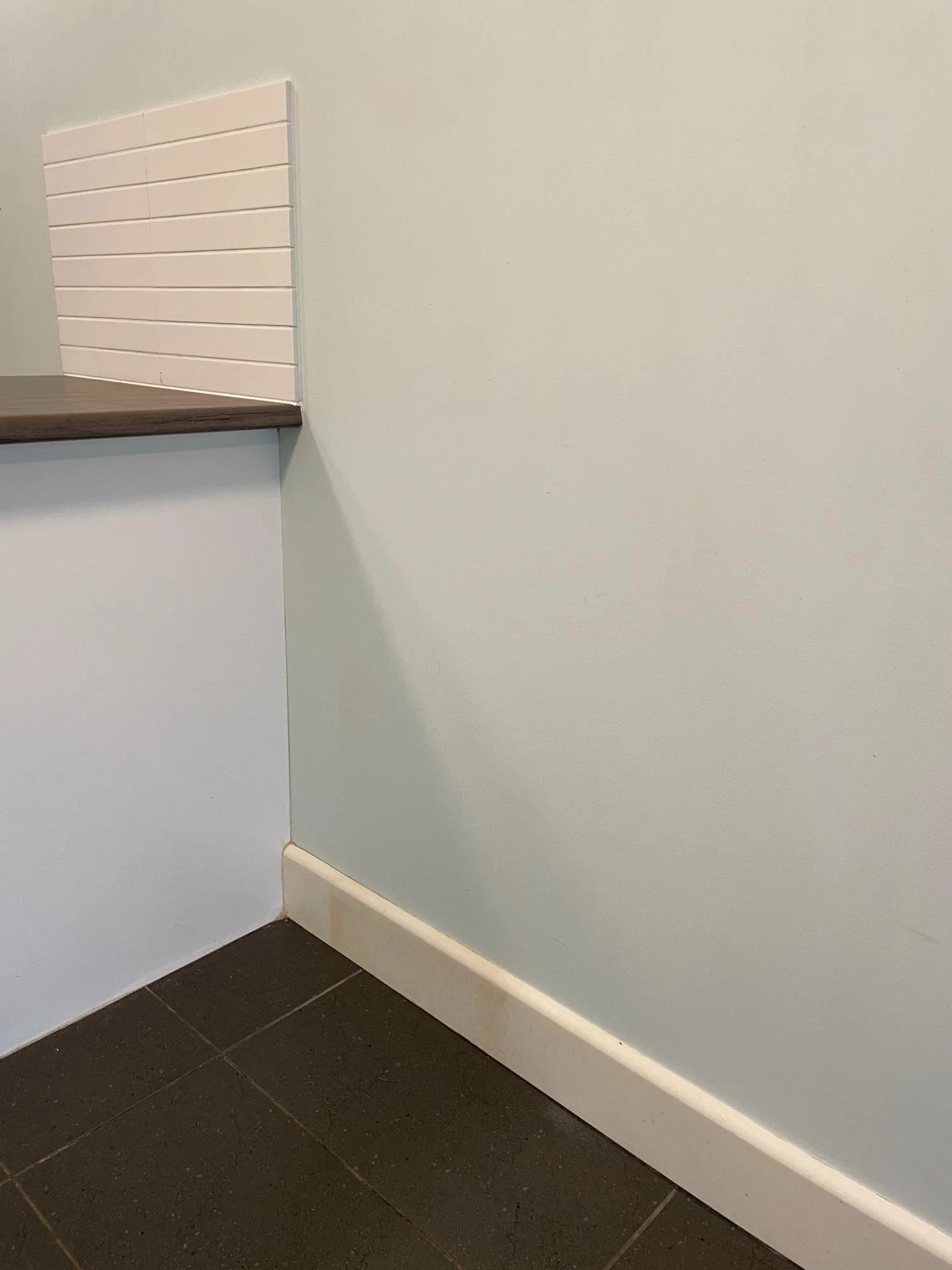Kitchen wall and tiled floor after deep cleaning by Kat Clean Sydney, NSW