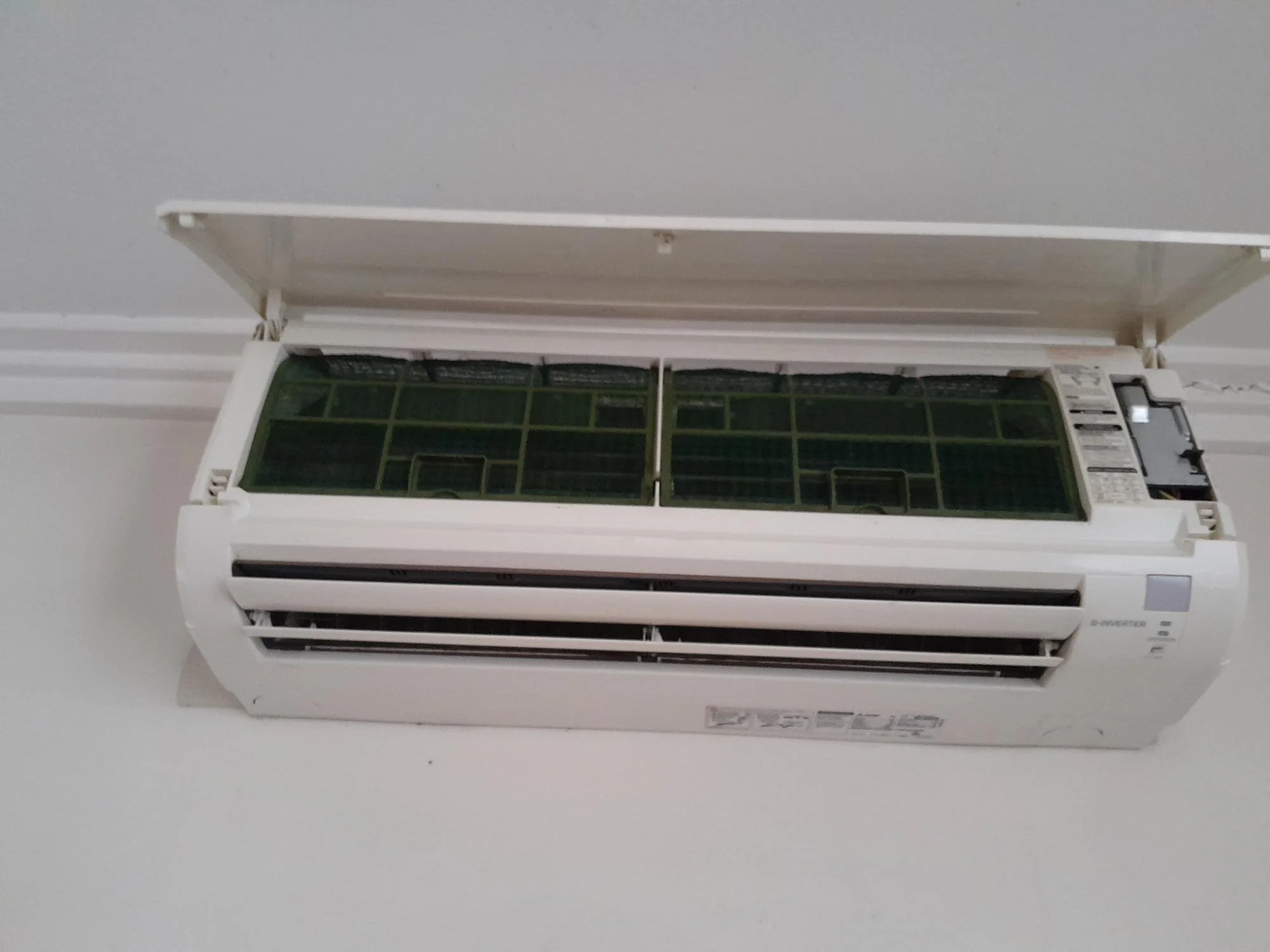 Air conditioning unit after deep cleaning by Kat Clean Sydney, NSW