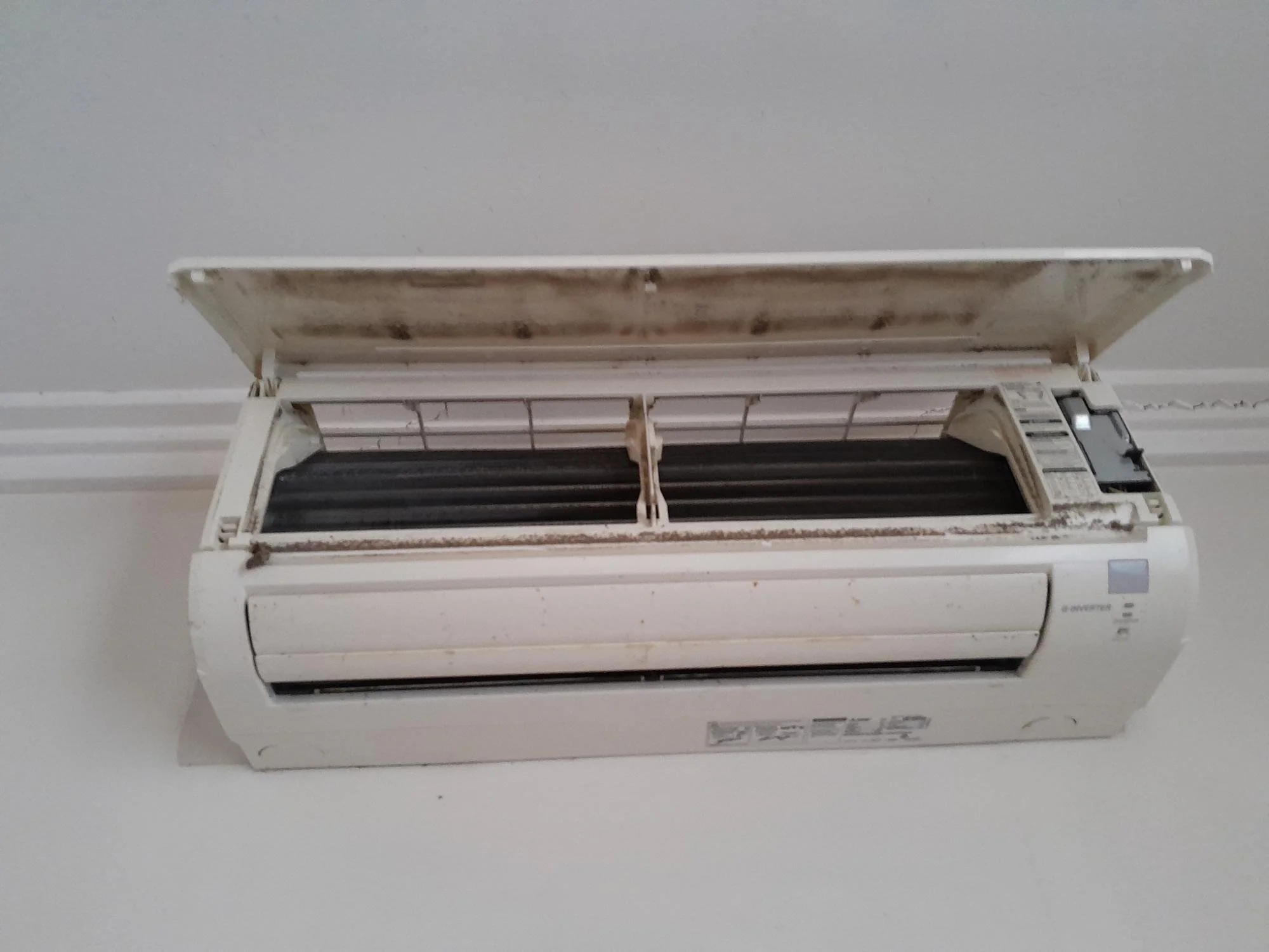 Air conditioning unit before deep cleaning by Kat Clean Sydney, NSW