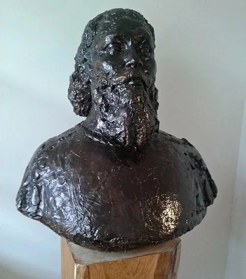 Bronzen borstbeeld van Hazrat Inayat Khan.