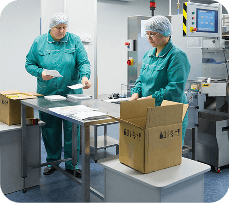 Kitting and boxing image