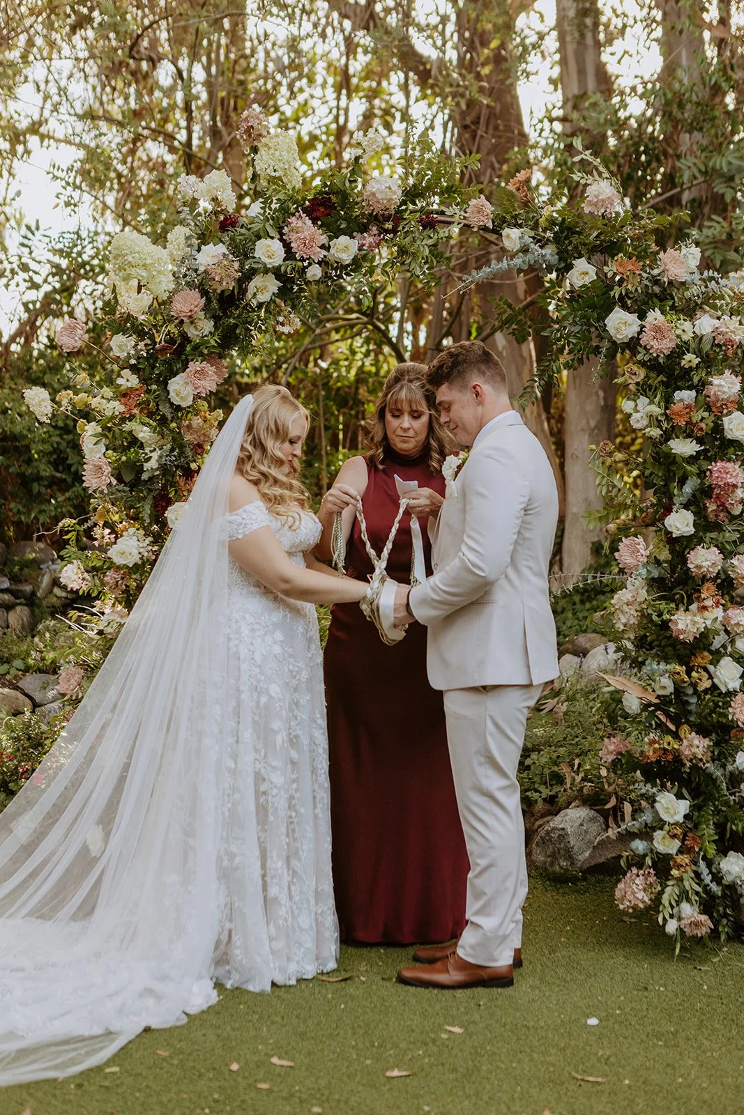 chloe and ryan wedding sneak peeks-12.jpg