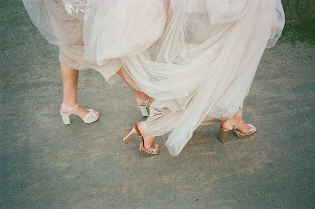 Celine-&-Megan-35mm-Film-Photos-28.jpg