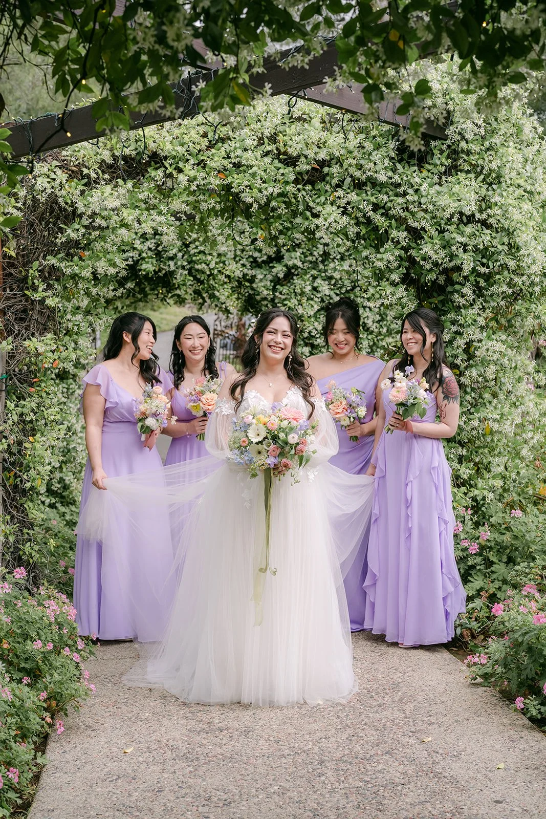 KatMikeWedding_BrideBridesmaid_0752.jpg
