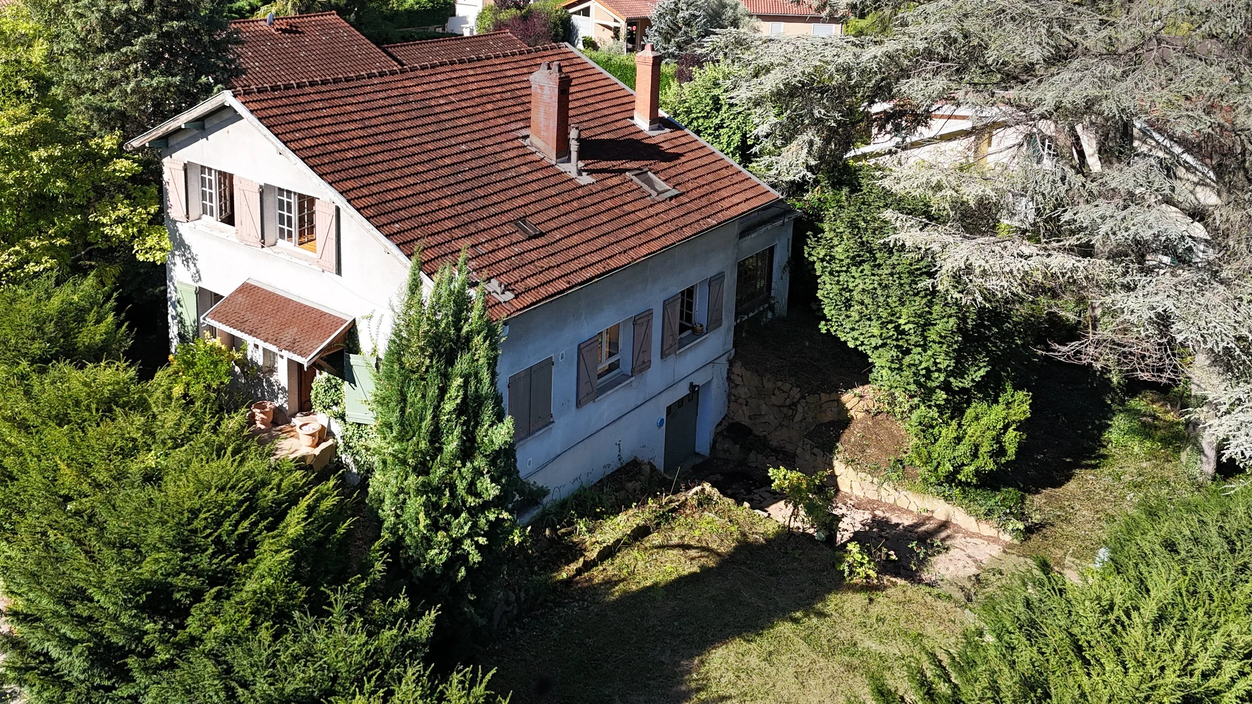 Découpe d'immeuble dans le Rhône