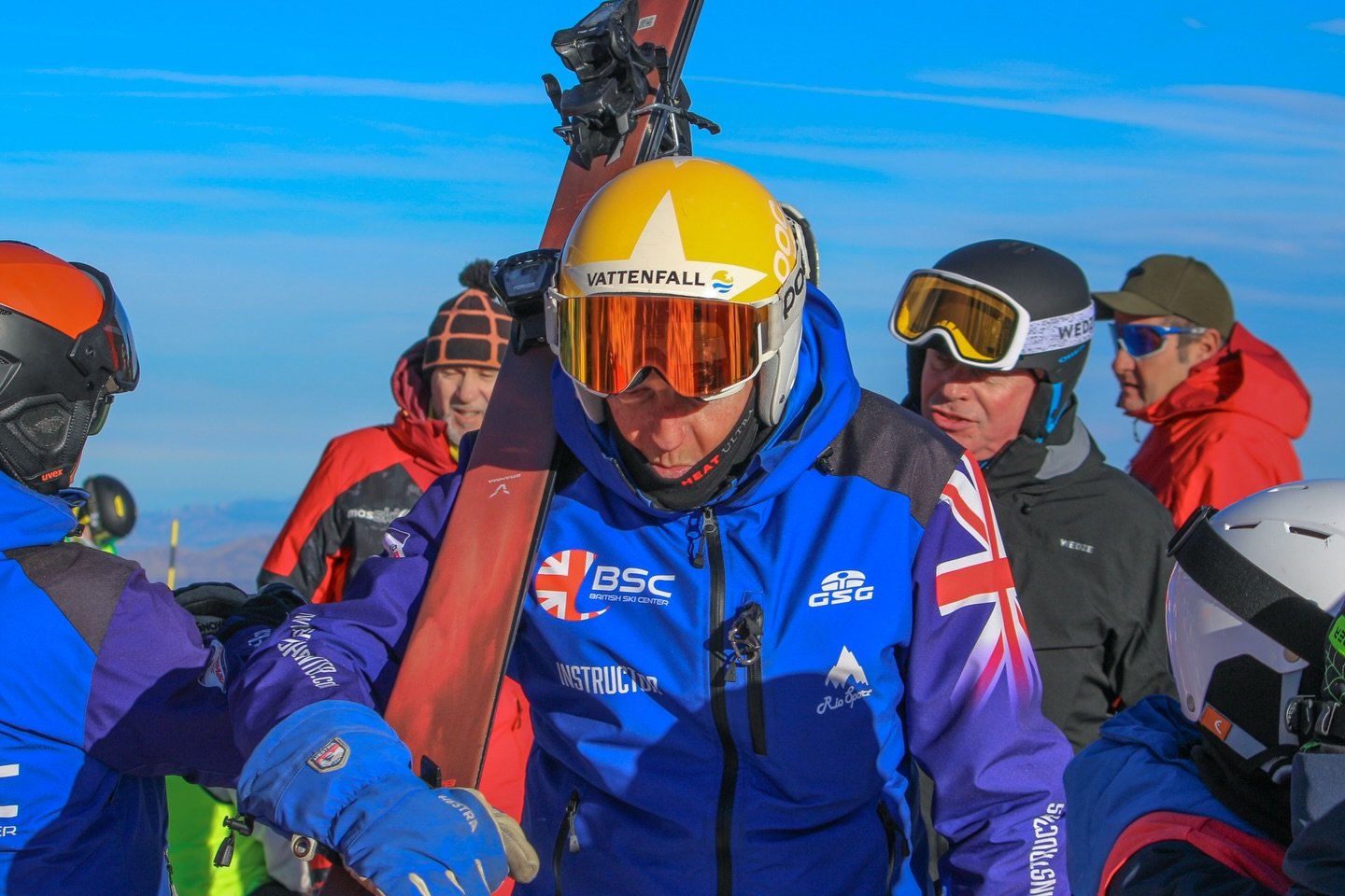 Almost halfway through January and keeping busy 🏔️❄️ #sierranevada #skiing