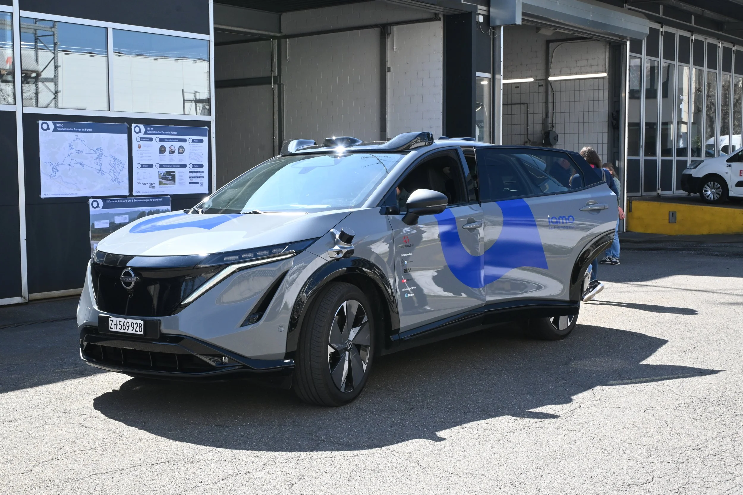 Das iamo-Testfahrzeug (Nissan Ariya)