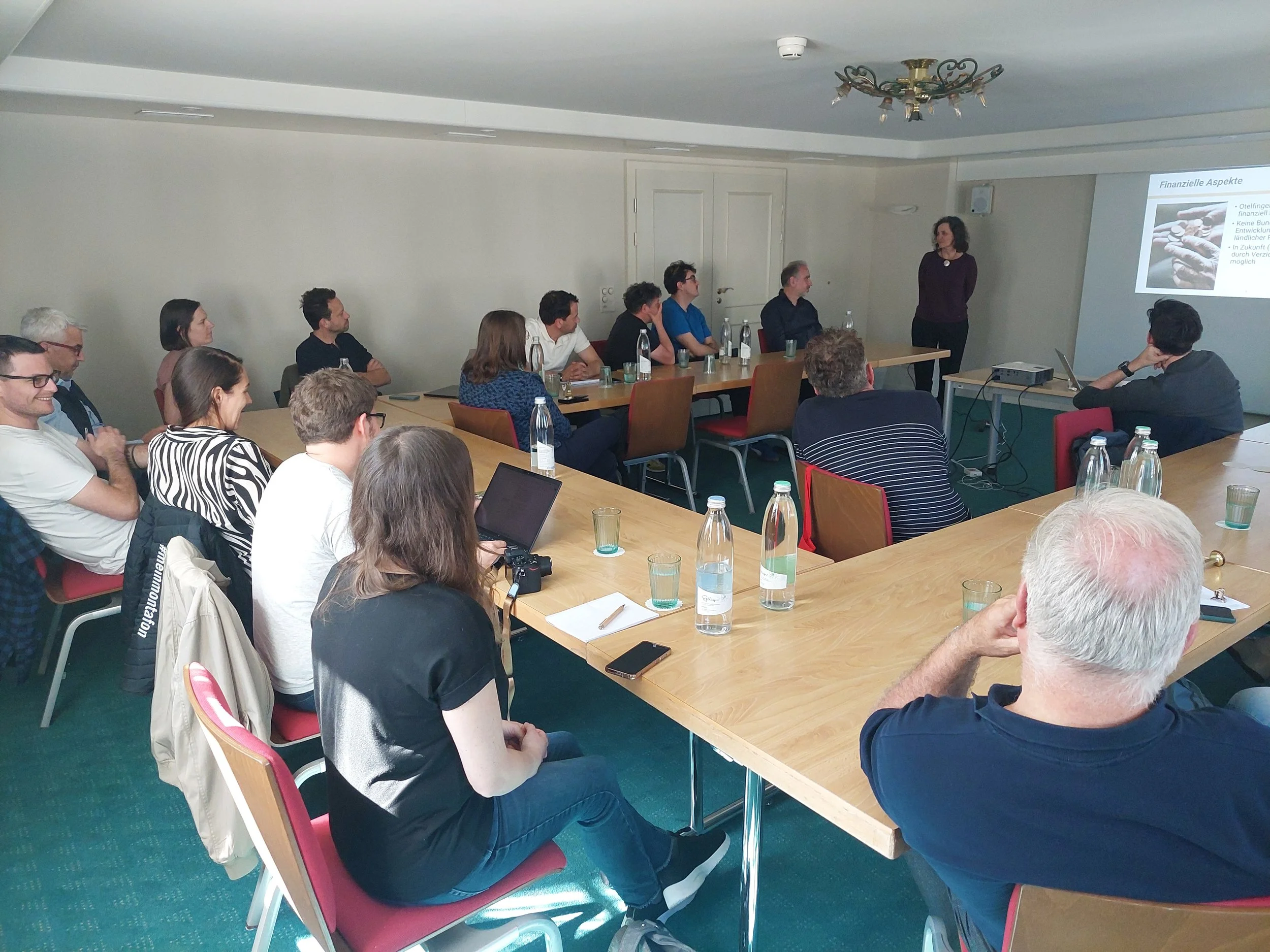 Austauschrunde Tag 1 – Vortrag von Barbara Schaffner