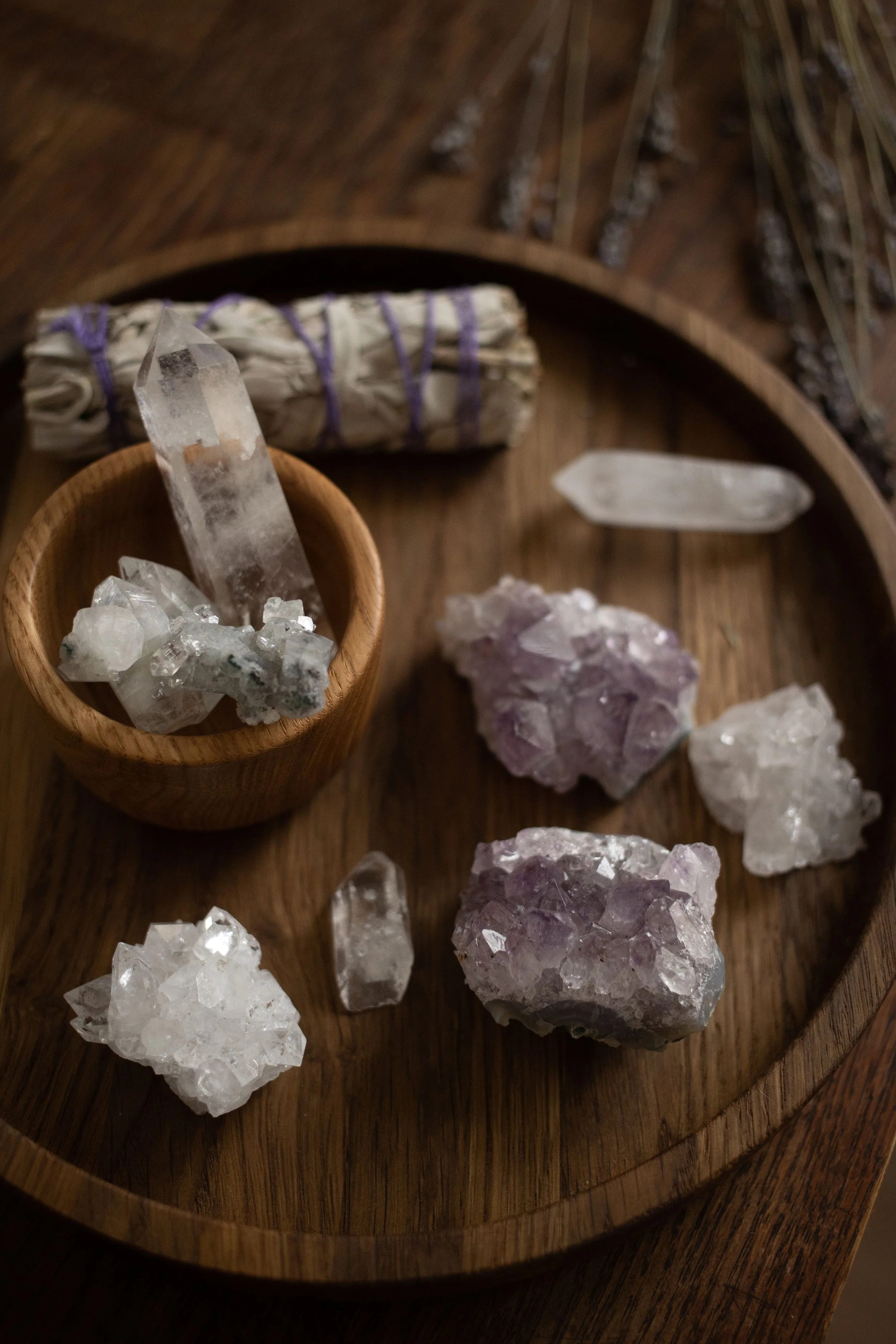 Amethyst vs Selenite: A guide for Crystal lovers