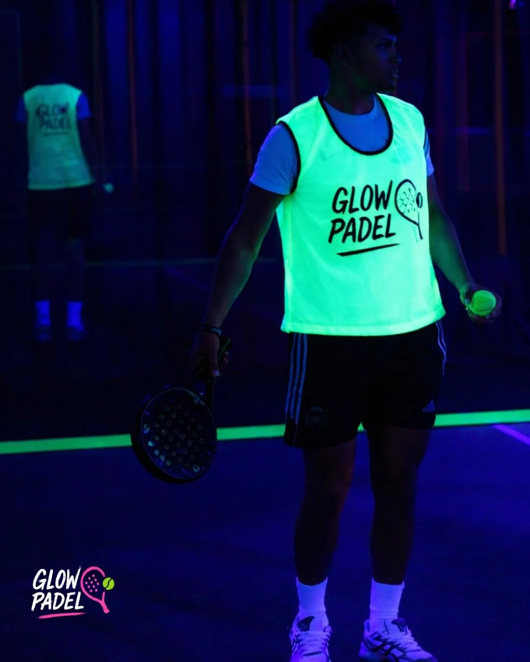 Our new Glow Padel merch glowing up the court ⚡️

What colour would you choose? 👀

#glowpadel #padeluk #glowinthedarkpadel #neonsports #padel