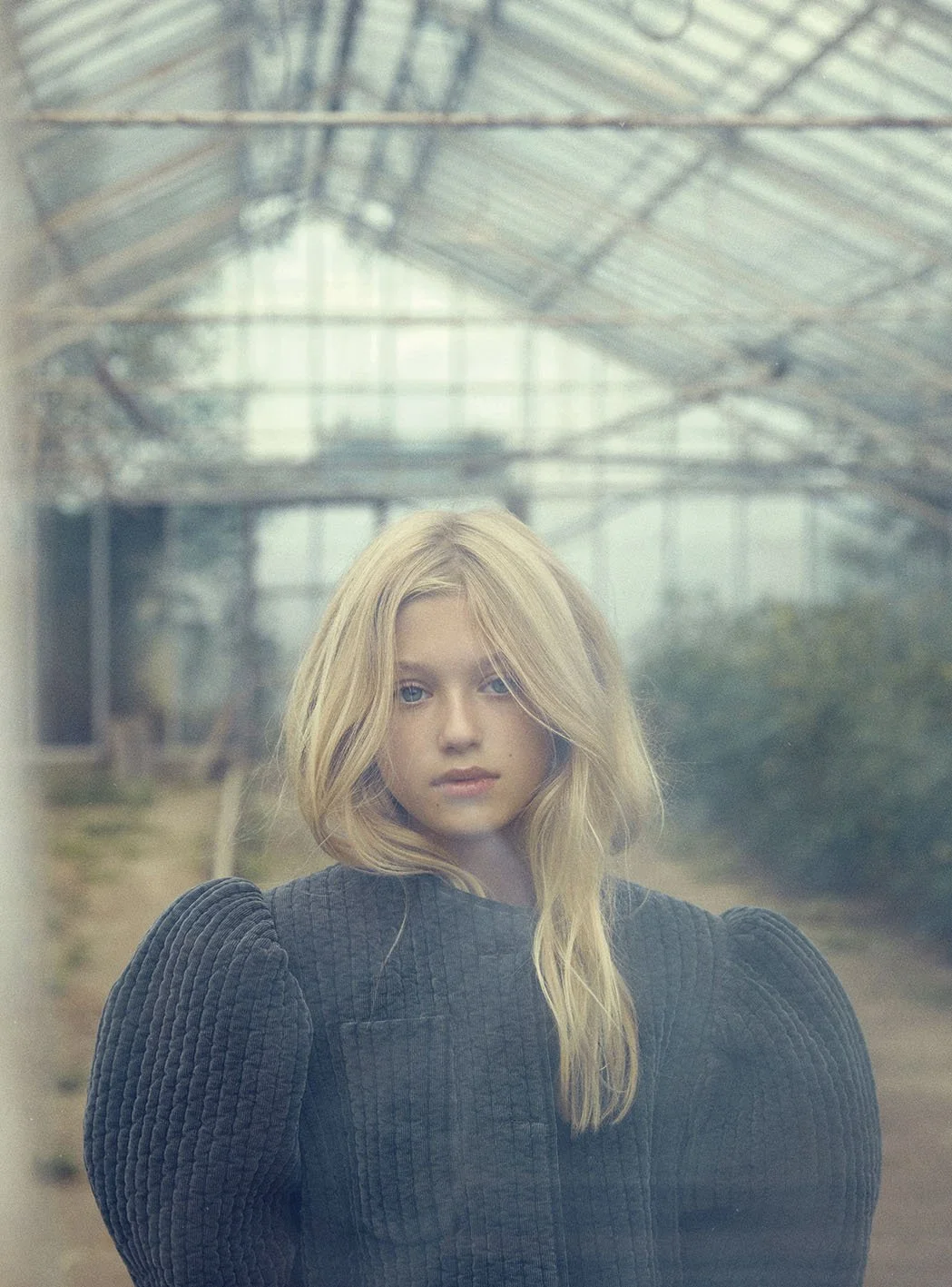 05_ak_aw19_editorial_kinda_hoch_05_A.jpg