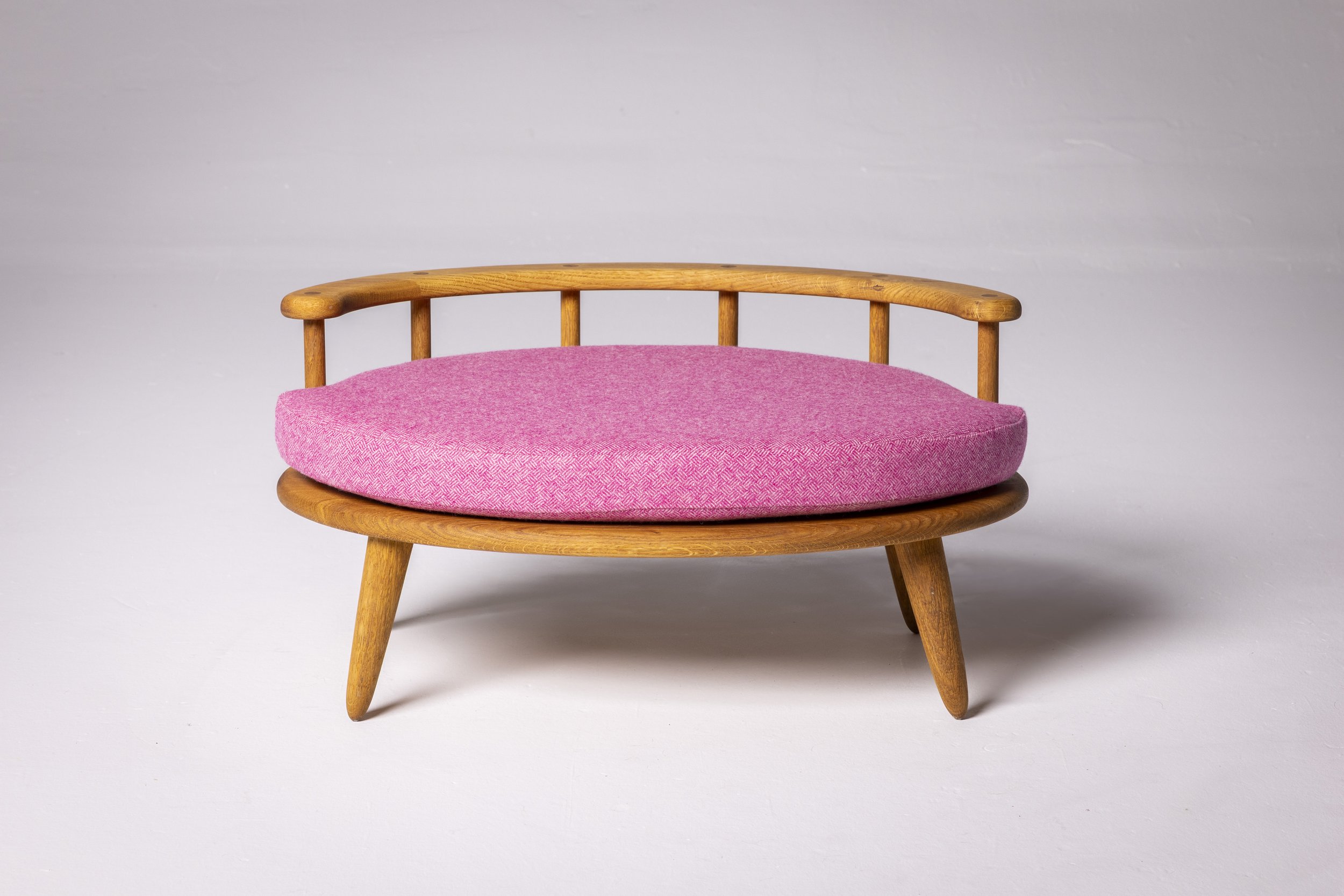 kista small handmade dog bed