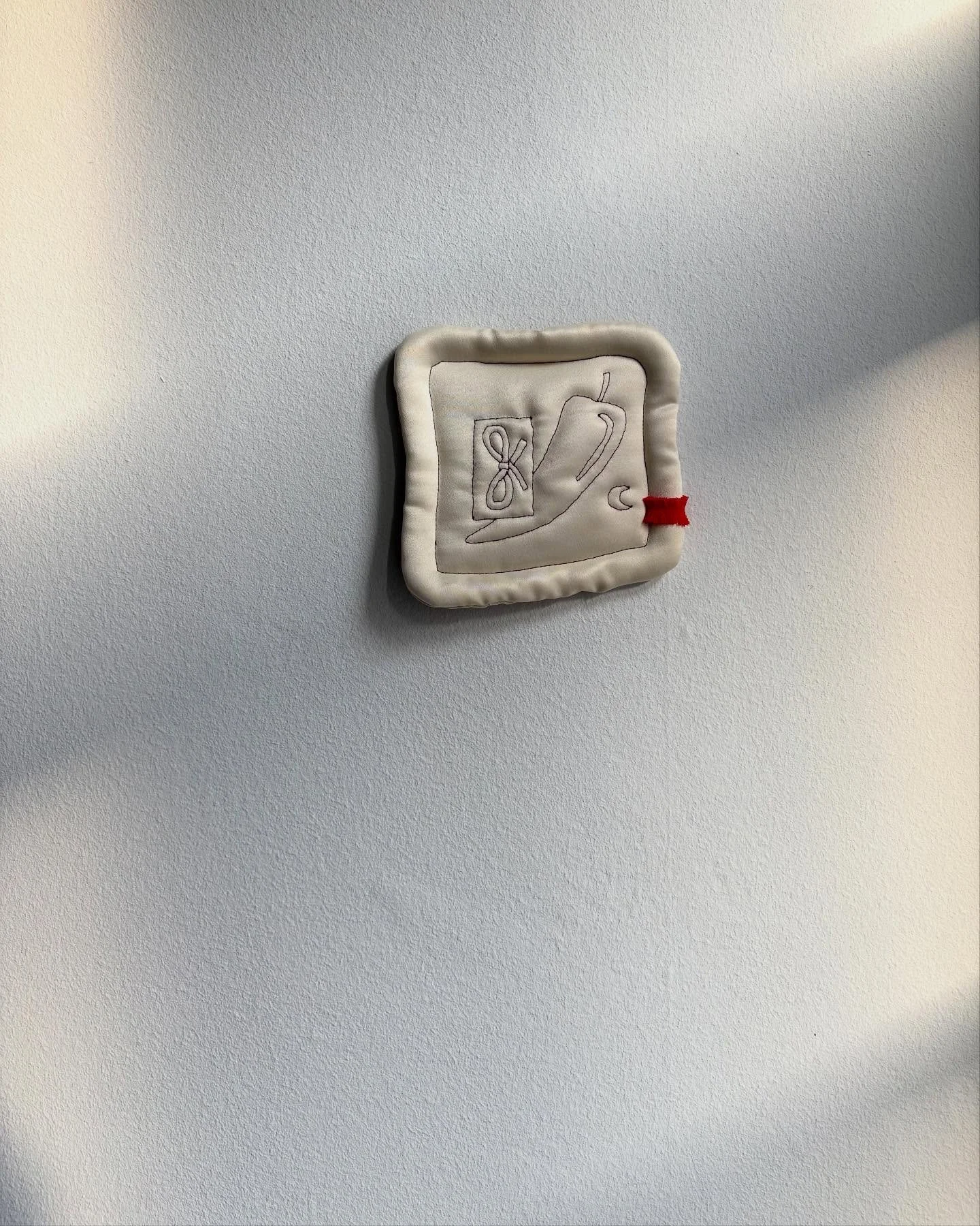 Spicy Day no. 1

13,5 x 13 cm
Satin, recycled polyester

#studioateme #softobjects #textileart #textilerelief