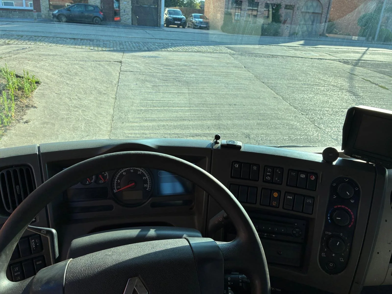 Renault lander 13.jpg