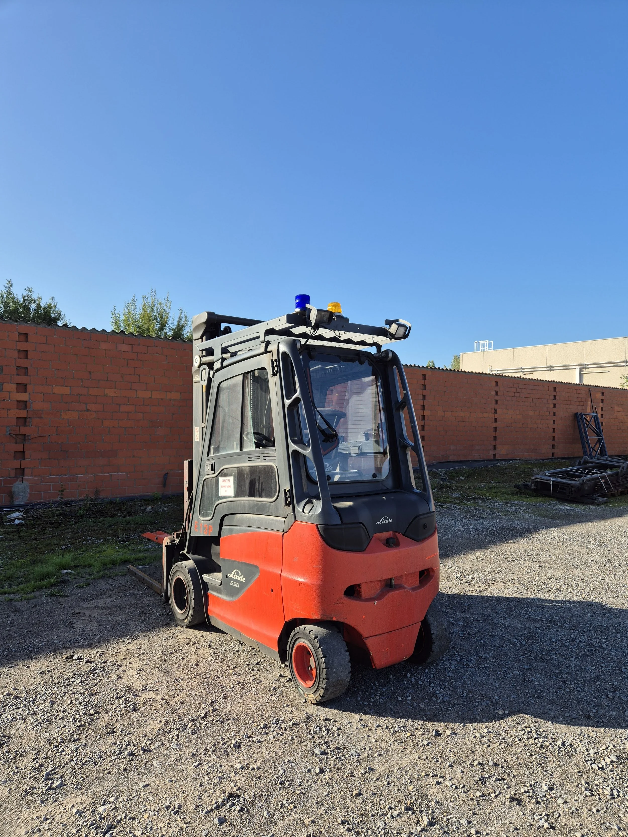 Linde E30H-01/600 | 2017 | 17.000 h | DX