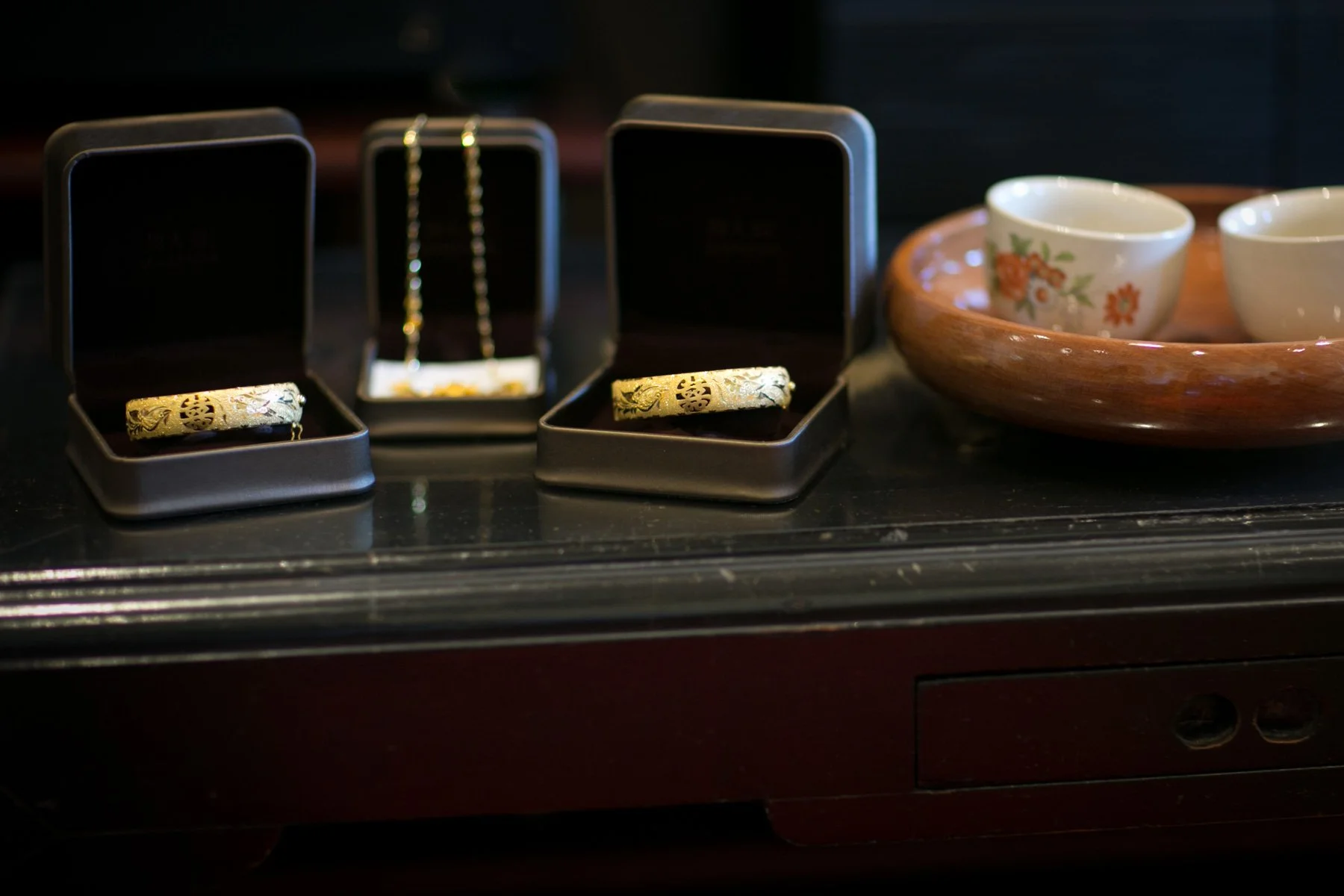 Chinese tea ceremony jewellery and tea cups, Sydney wedding